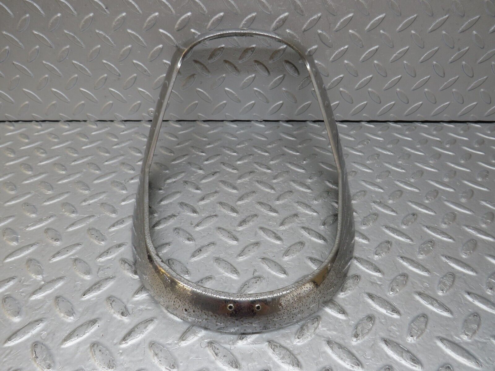 35753 Mercedes-Benz W108 Headlight Chrome Frame