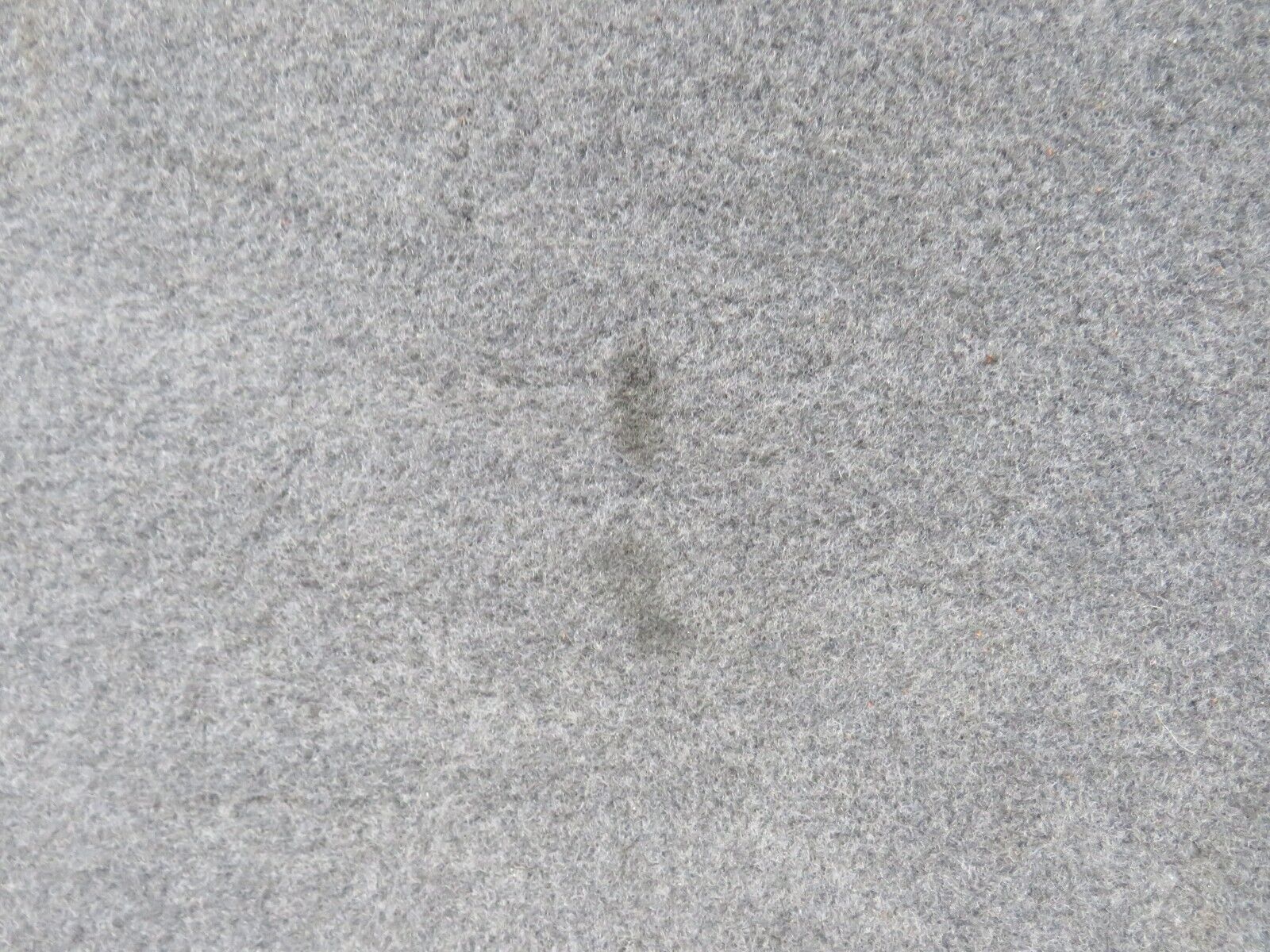 36231 Mercedes-Benz W126 420SE Fuel Tank Cover Plate Carpet Grey