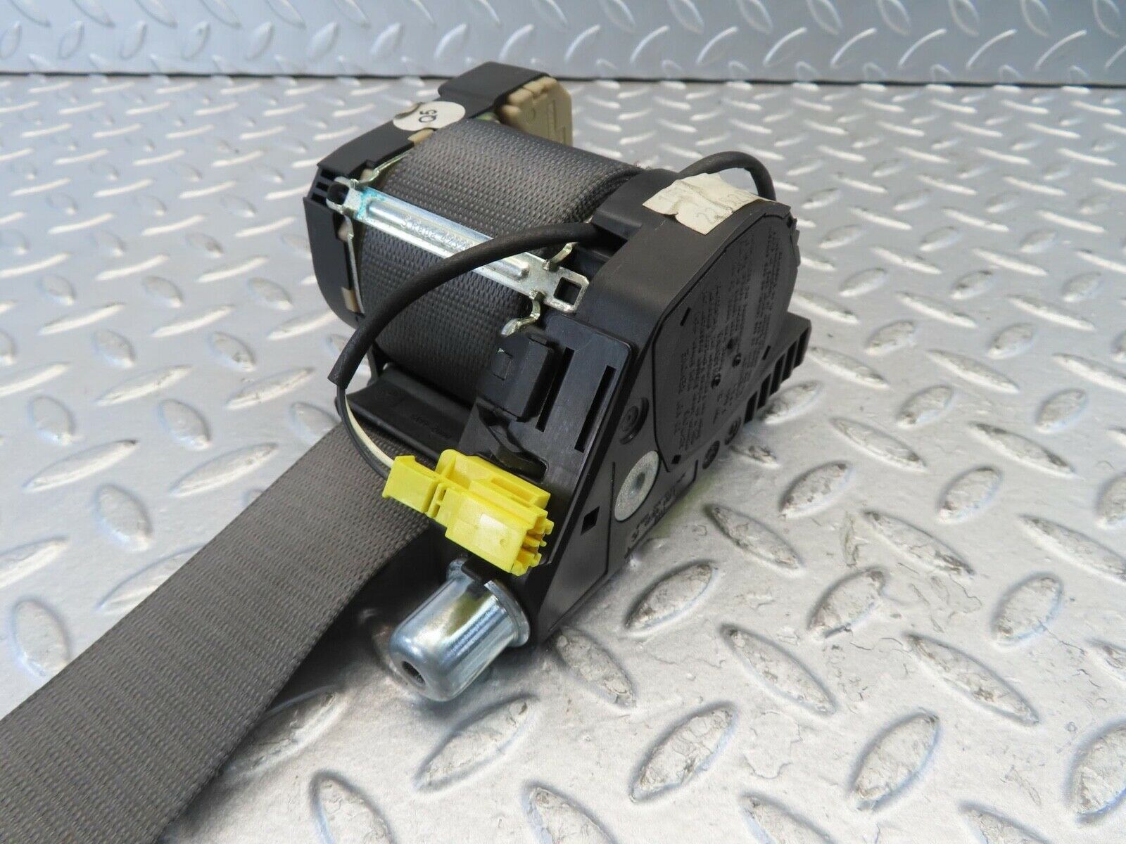 11213 Mercedes-Benz W221 S320 Rear Right Seat Belt 2218600485