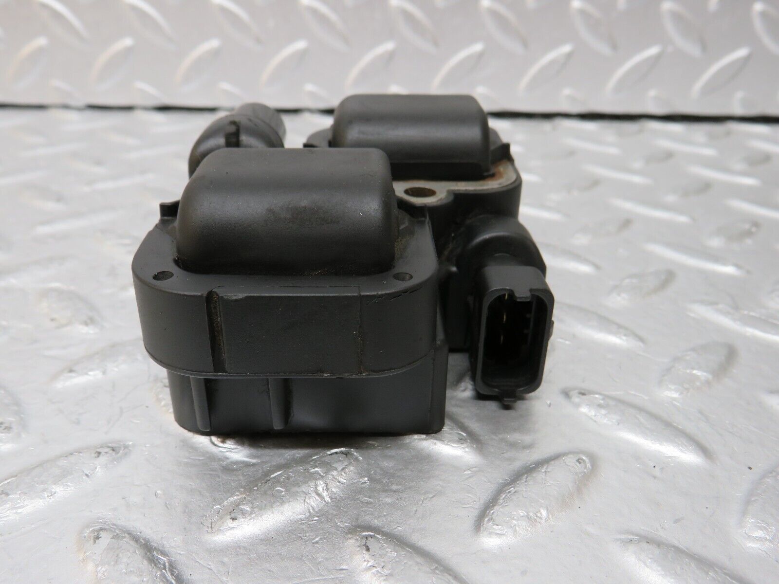 34916 Mercedes-Benz W210 320E Ignition Coil Bosch 0001587803 0221503035