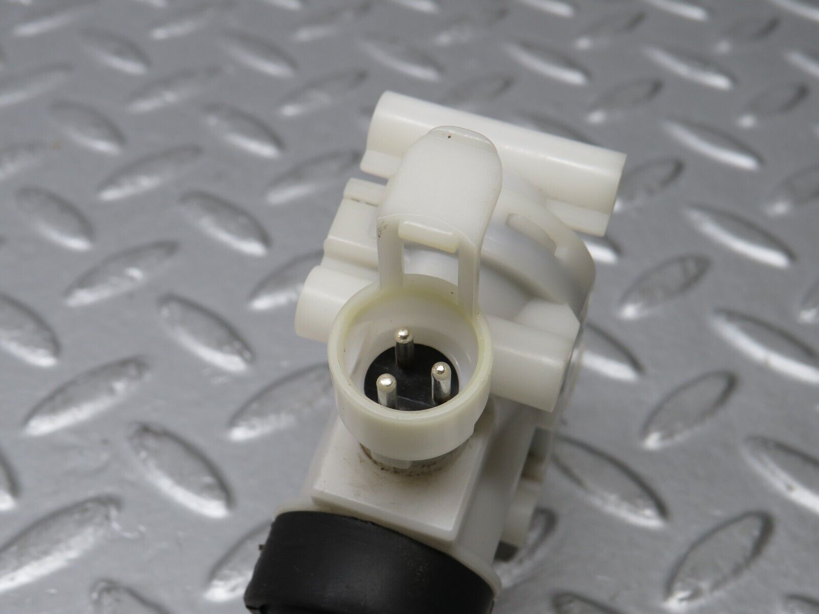 38349 Mercedes-Benz R129 280SL Coupe Door Lock Vacuum Actuator