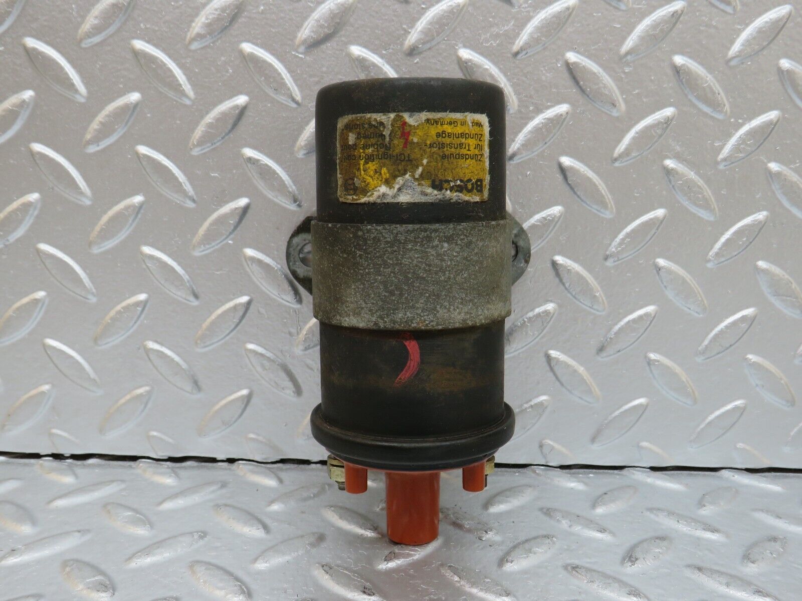 29355 Mercedes-Benz W124 230E Ignition Coil Bosch 0001584003 0221118307