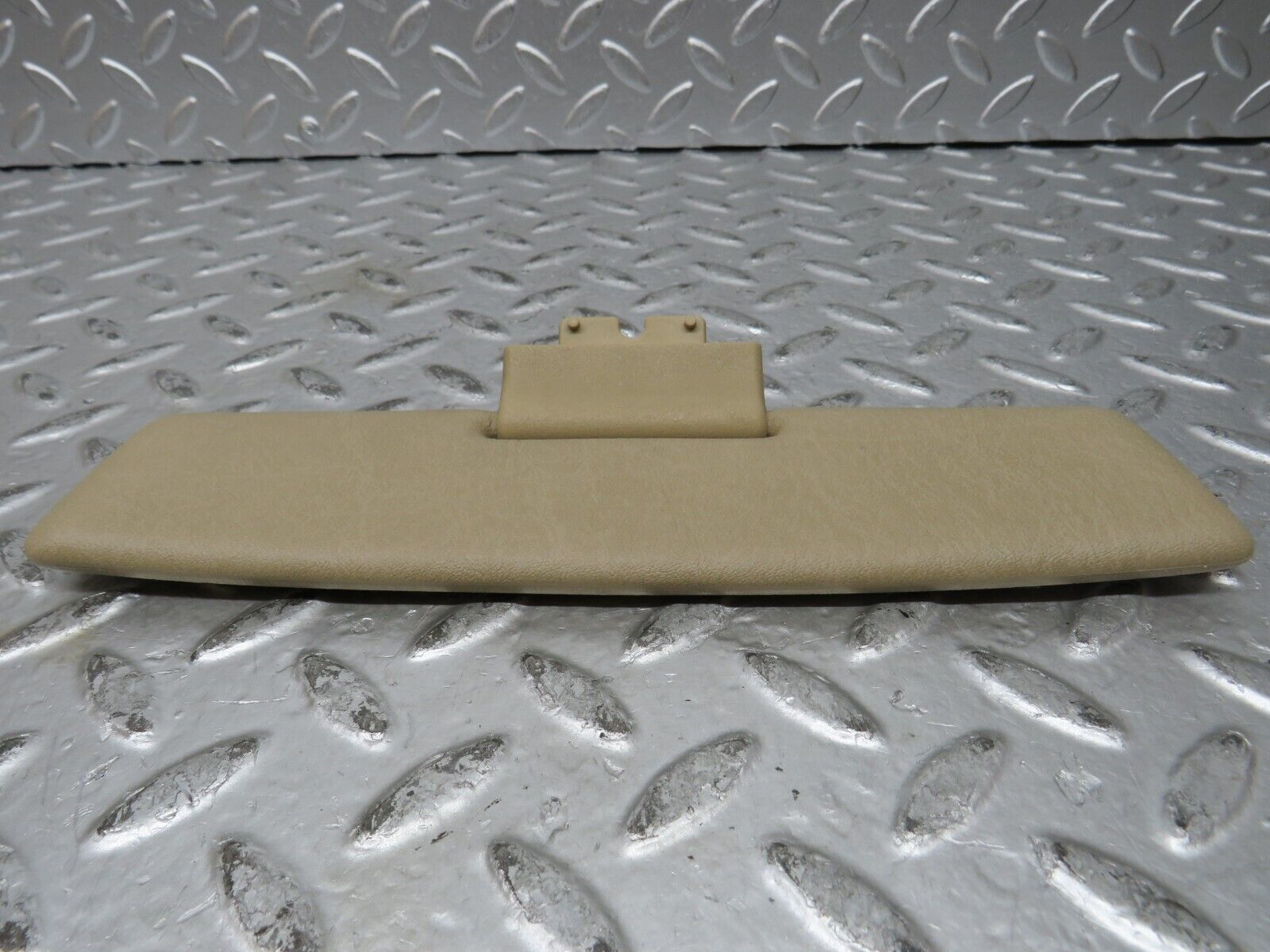 27591 Mercedes-Benz S124 300TE Wagon Middle Sun Visor Beige
