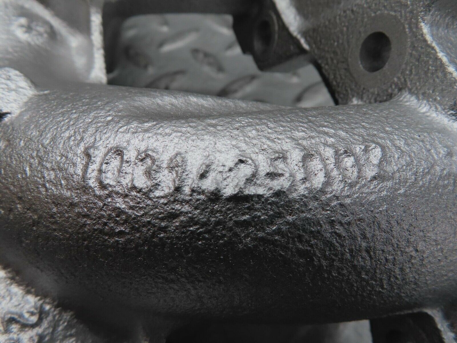 16418 Mercedes-Benz W124 260E Exhaust Manifold 1-3 Cylinder 1031425022