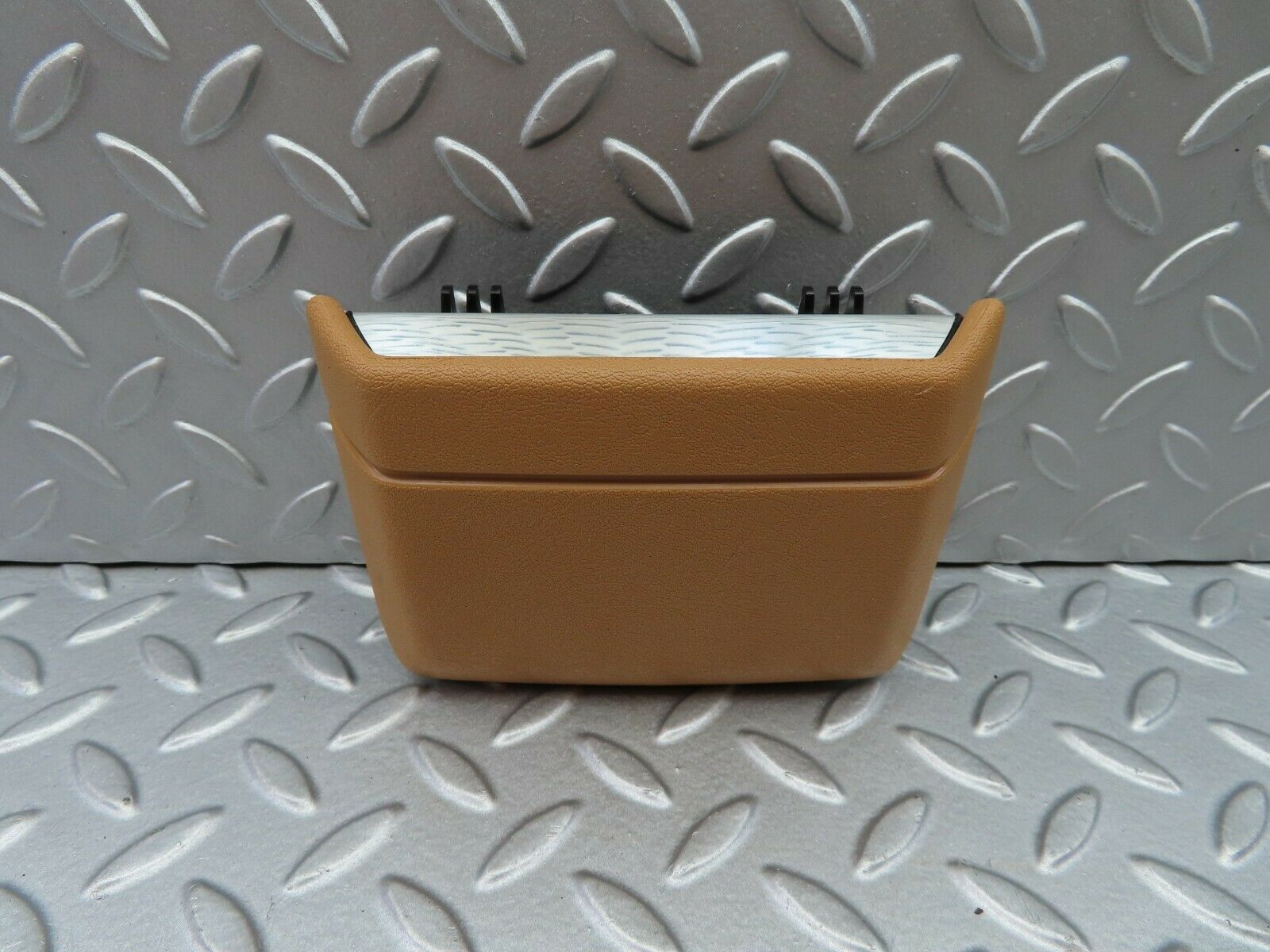 6008 Mercedes-Benz W123 200 Rear Ashtray Palomino