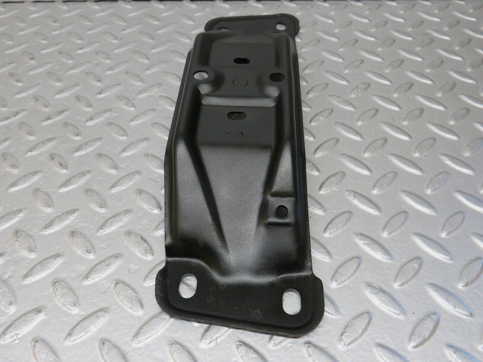 34602 Mercedes-Benz C126 380SEC Coupe Gearbox Mount Bracket