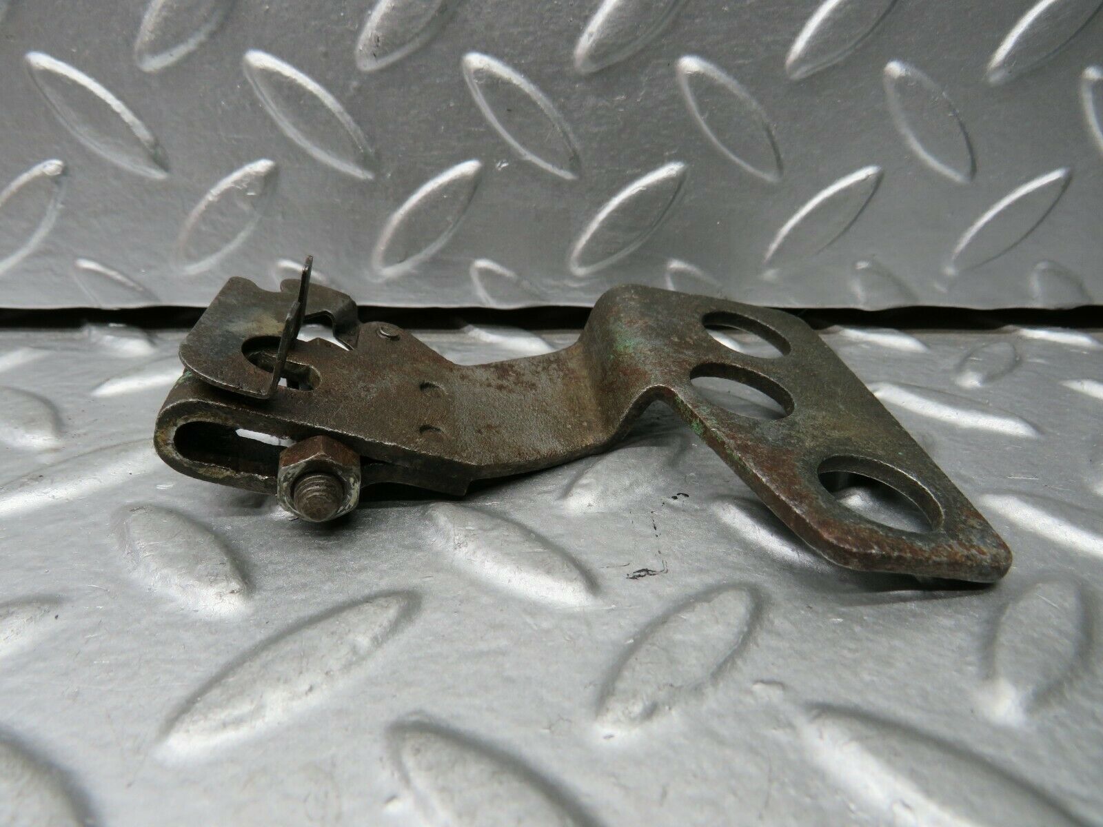 22904 Mercedes-Benz C107 450SLC Coupe Gearbox Linkage