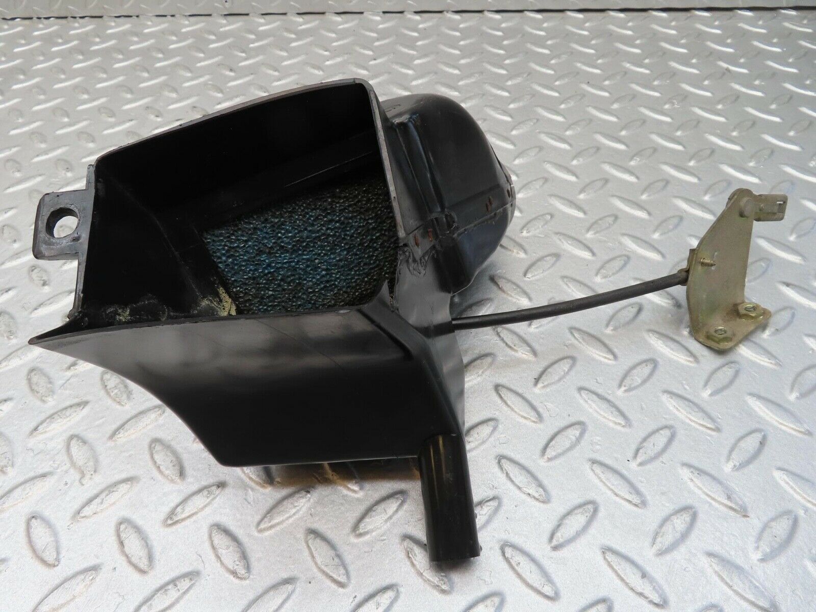 12394 Mercedes-Benz W108 280SE 3.5 Air Vent Control Left Side 1088301145