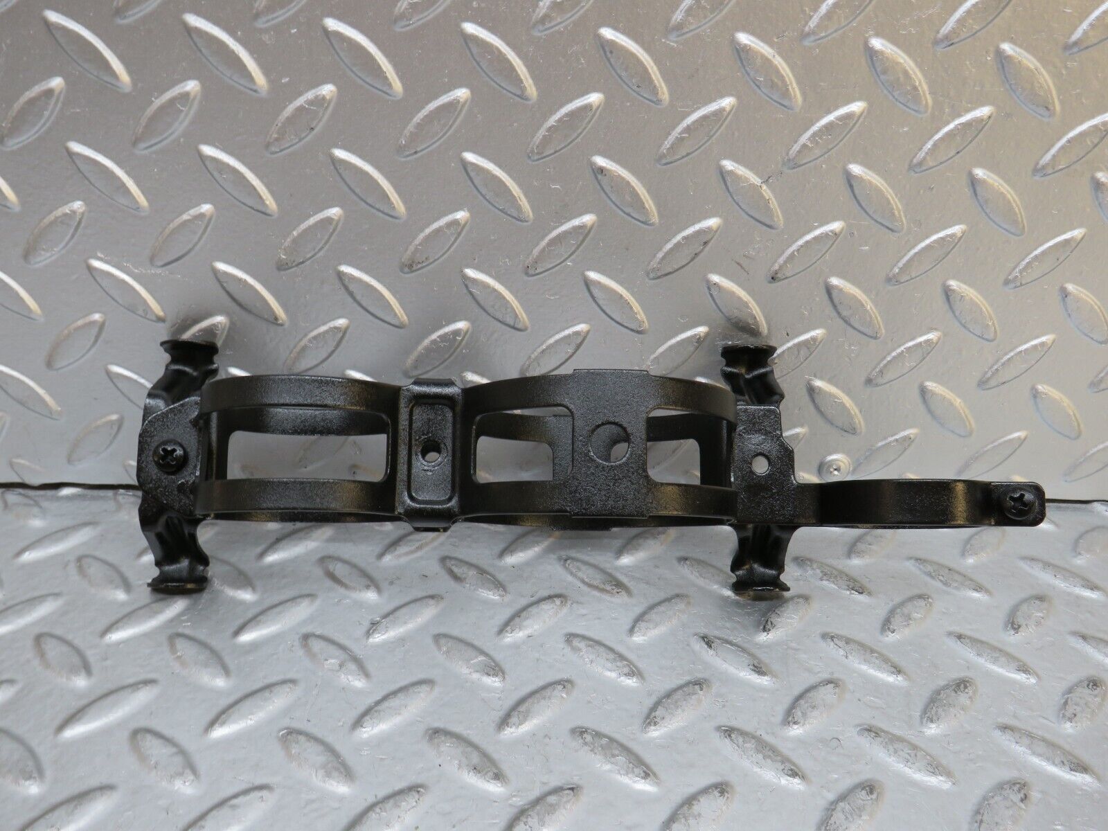 29429 Mercedes-Benz W124 230E Fuel Pump Fuel Filter Bracket