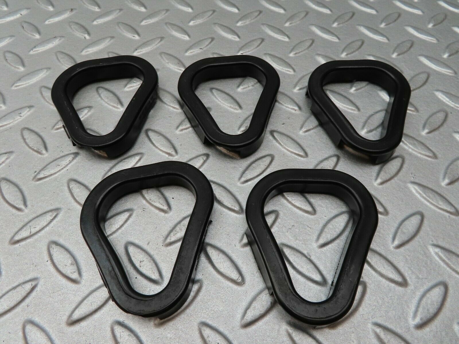 4662 Mercedes-Benz W114 280CE Coupe Valve Cover Gasket Set 1100160721