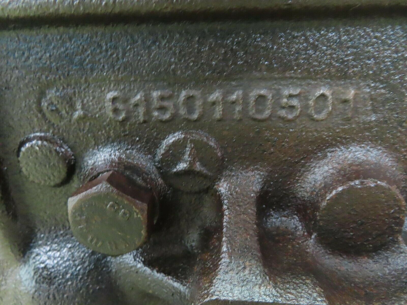 10947 Mercedes-Benz W115 220D Engine Block OM615.913 6150110501