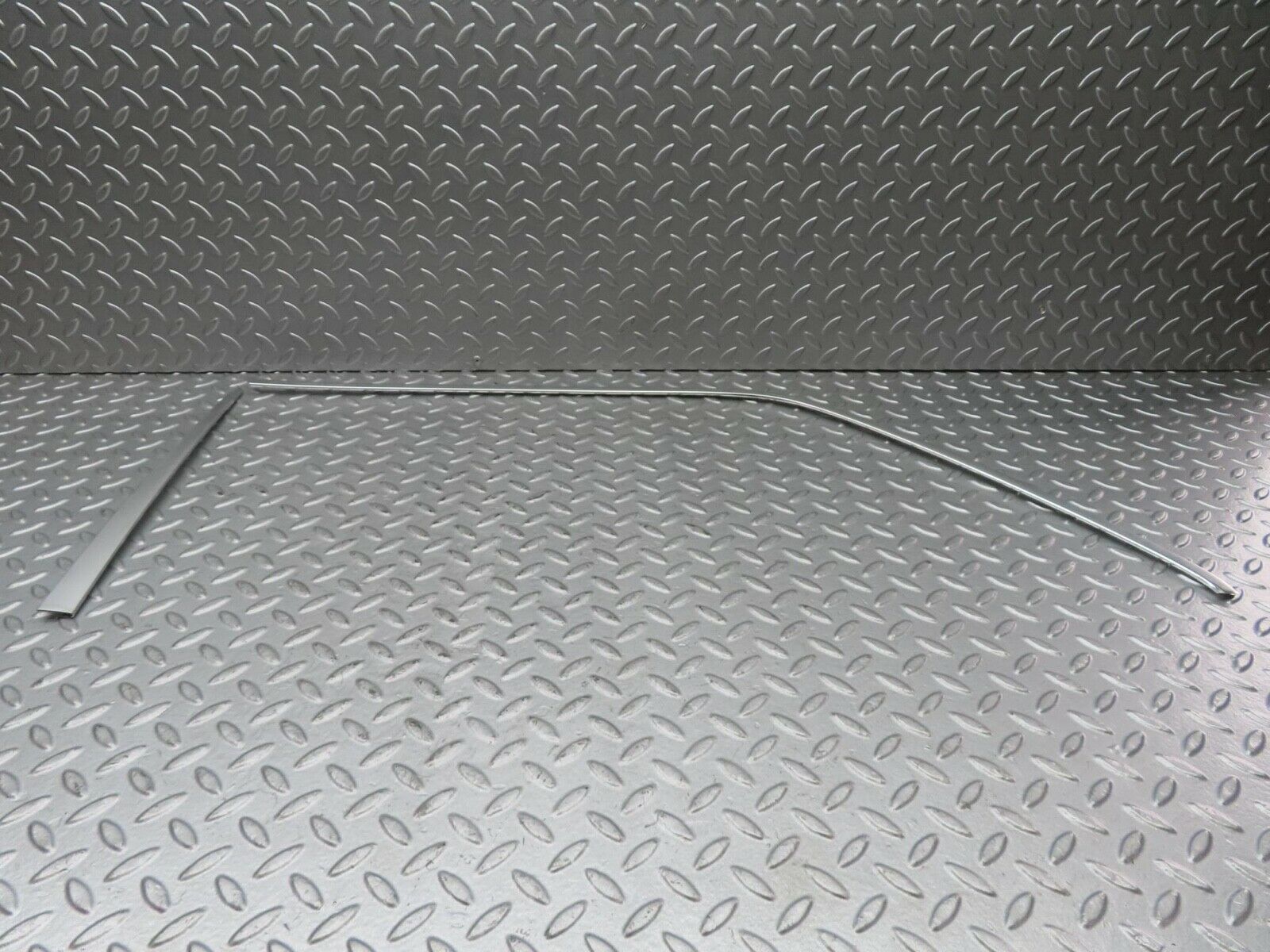 13603 Mercedes-Benz W123 200 Rear Left Door Window Chrome Frame