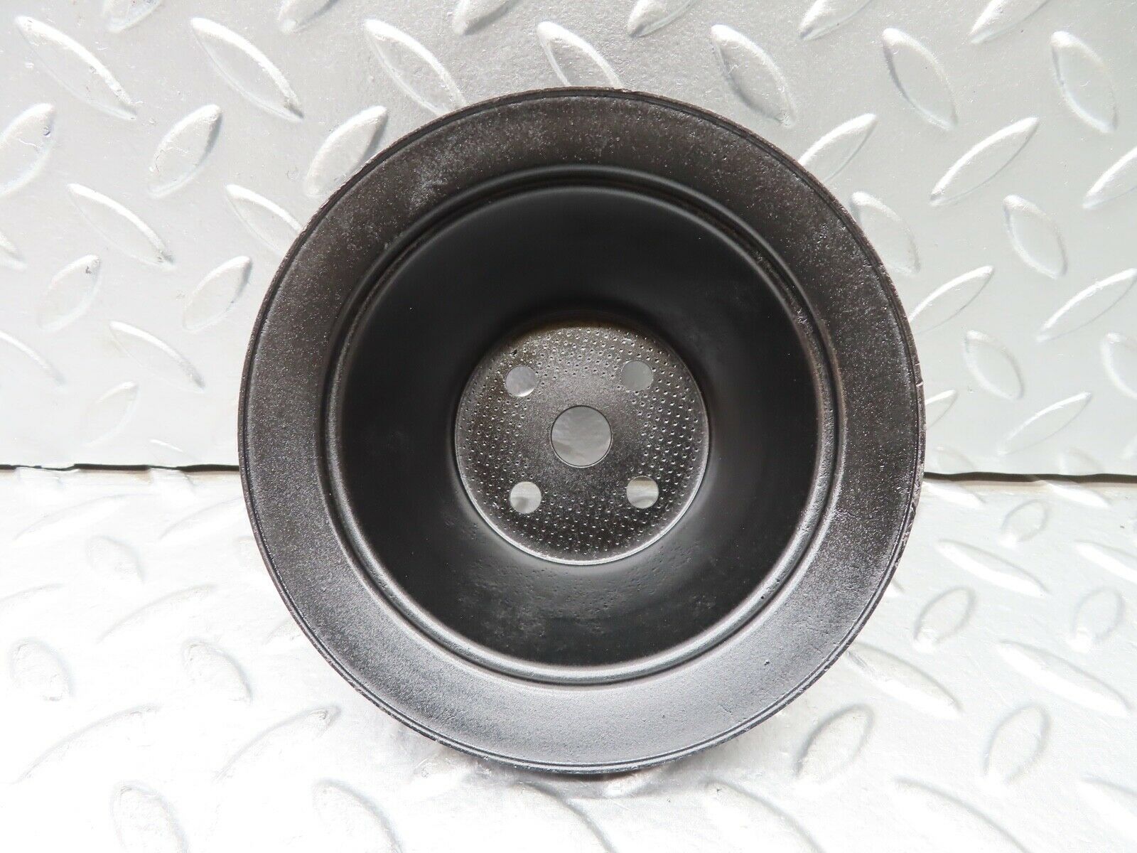 20885 Mercedes-Benz W114 250CE Coupe Water Pump Pulley