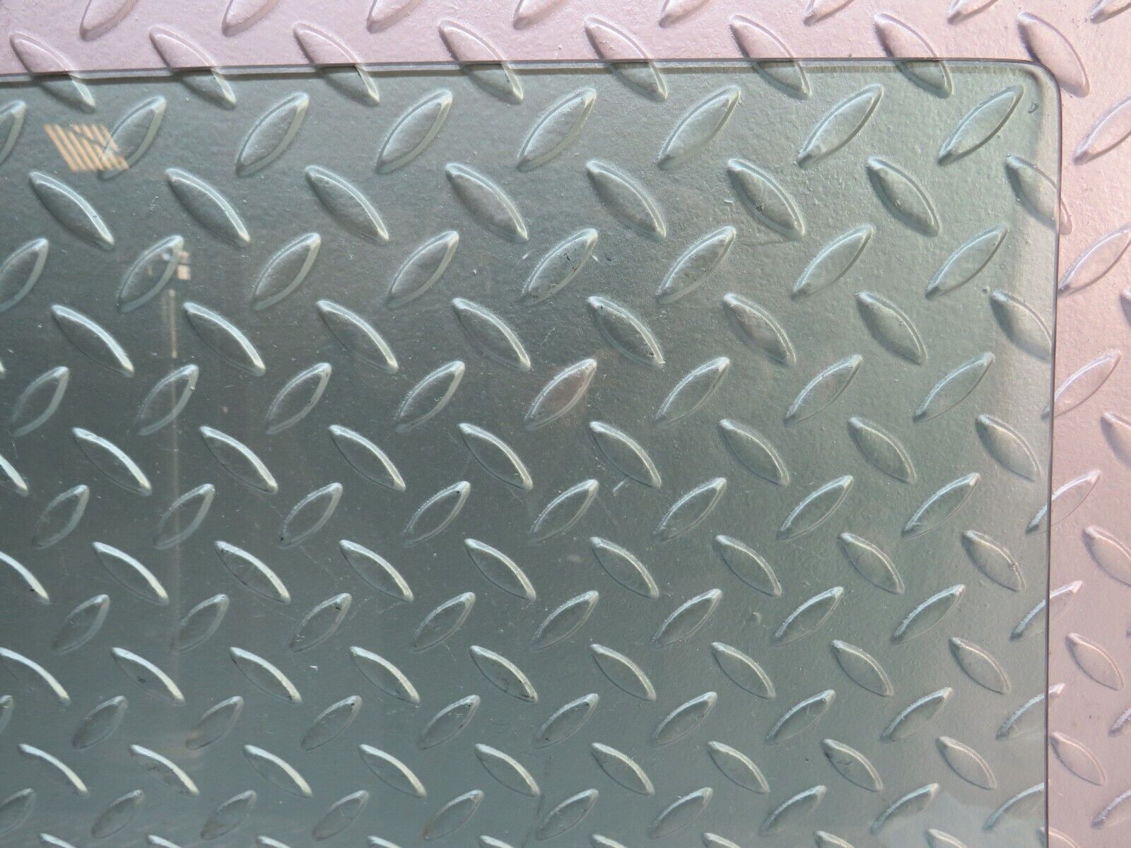 29261 Mercedes-Benz W124 230E Rear Left Door Window Glass