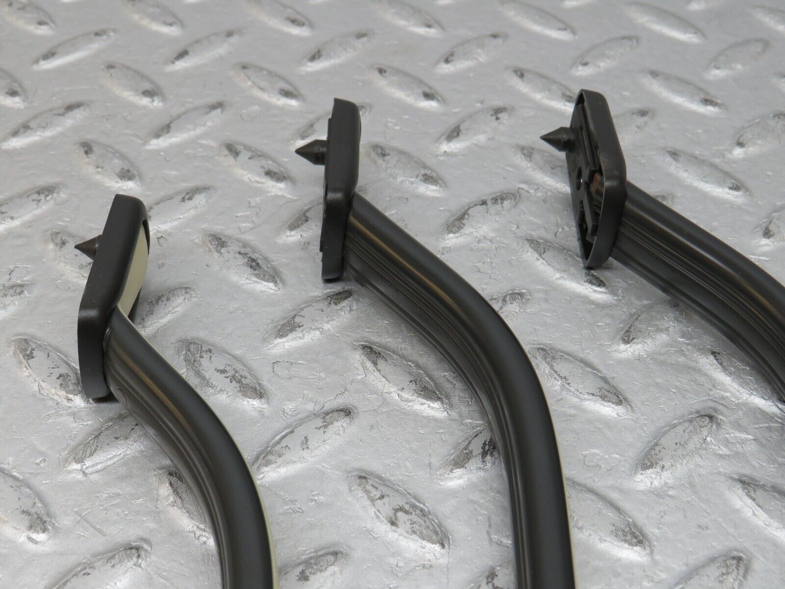 36507 Mercedes-Benz W201 190E 2.0L Interior Roof Grab Handle Set Beige