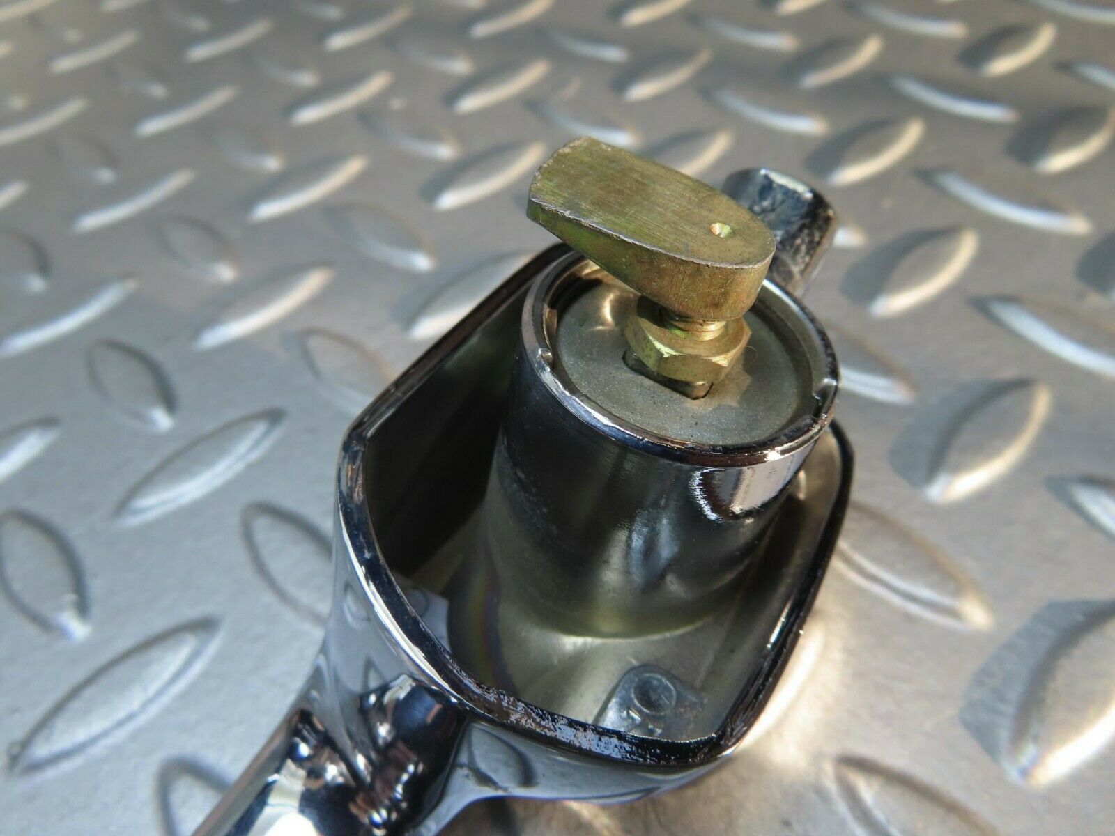 8729 Mercedes-Benz W115 Chrome Door Handle Rear Right 1157661202