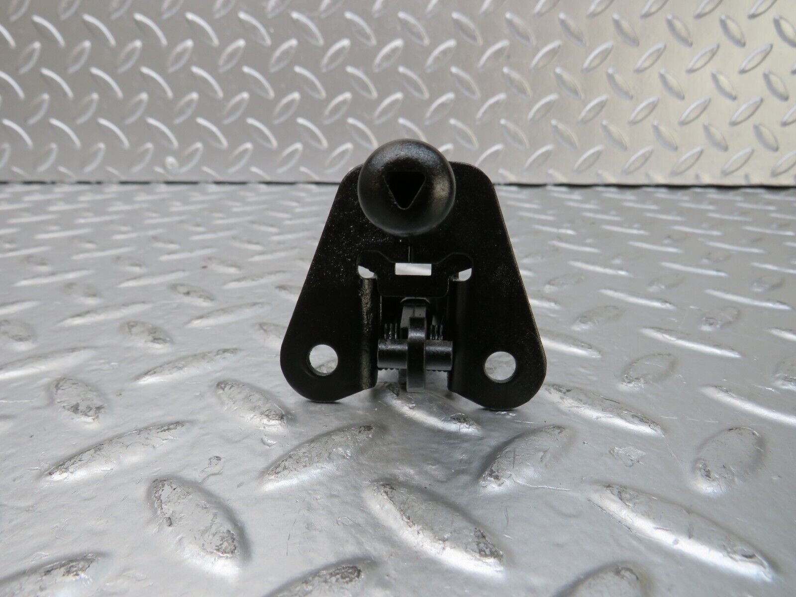 25340 Mercedes-Benz W201 190D Bonnet Lock Catch 2018800860