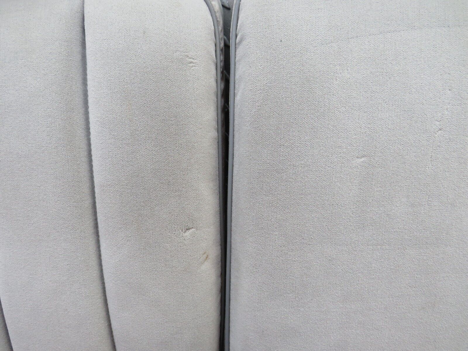 32348 Mercedes-Benz S124 300TE Wagon Rear Seat Grey