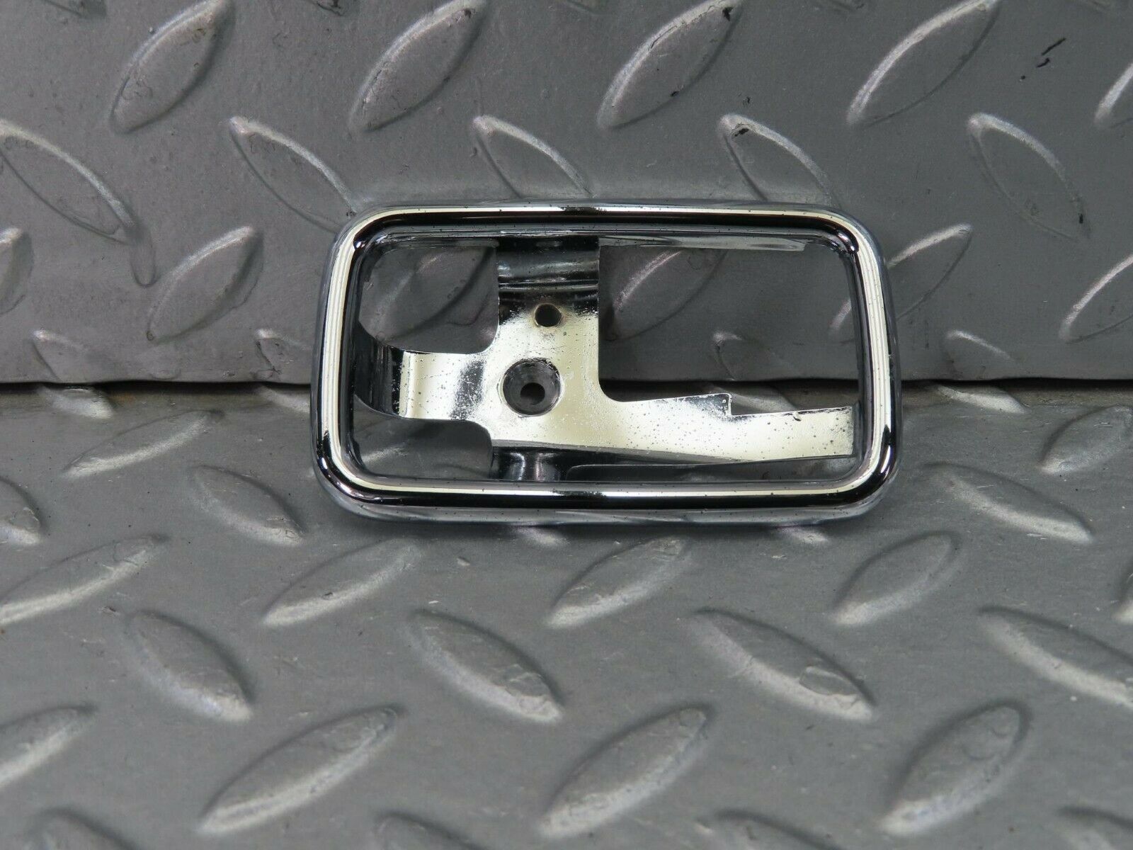 8884 Mercedes-Benz W108 Chrome Frame For Door Opener Left 1087660511