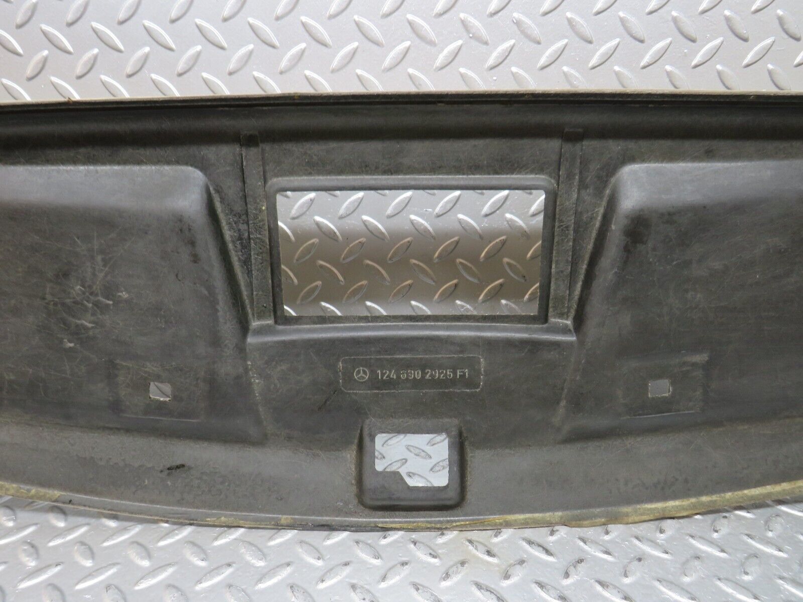 27532 Mercedes-Benz S124 300TE Wagon Headlining Roof Panel Beige 1246902925