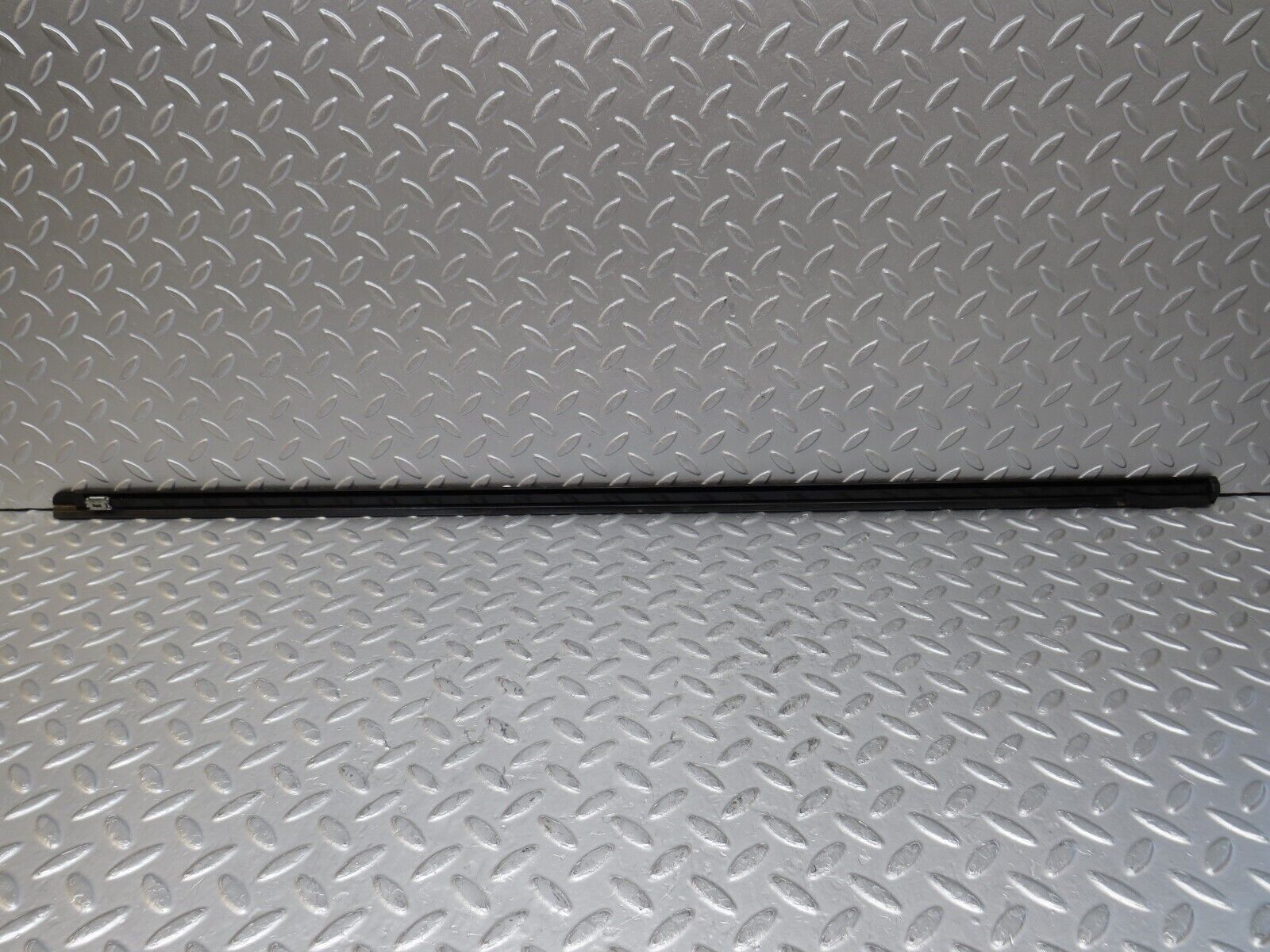 35079 Mercedes-Benz W210 320E Front Right Door Window Exterior Trim