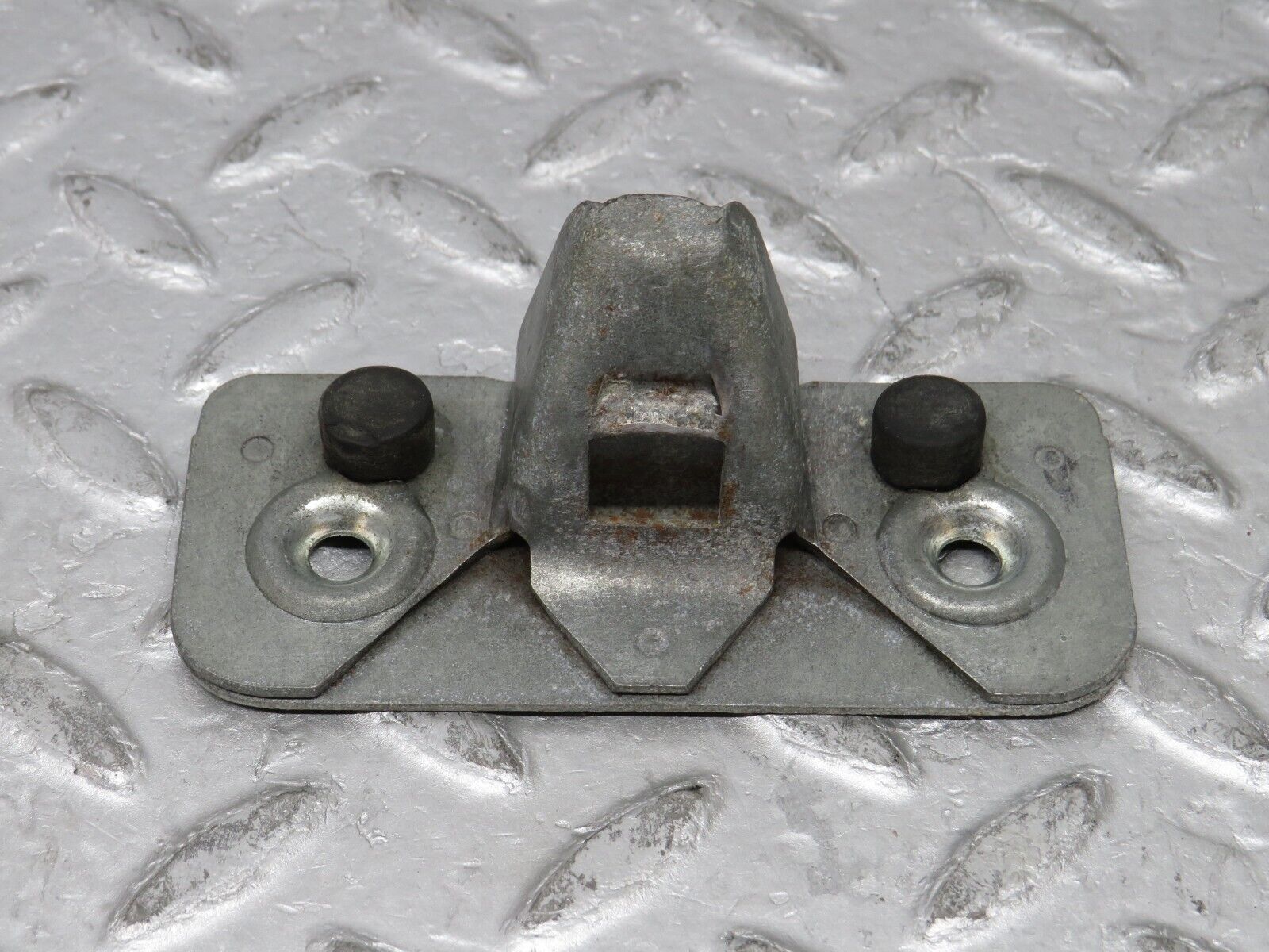 37321 Mercedes-Benz W109 300SEL Trunk Lock Latch