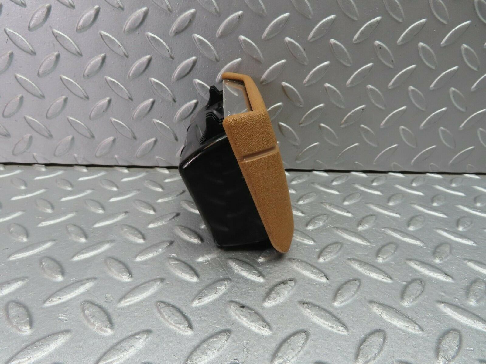 10870 Mercedes-Benz W123 230E Rear Door Ashtray