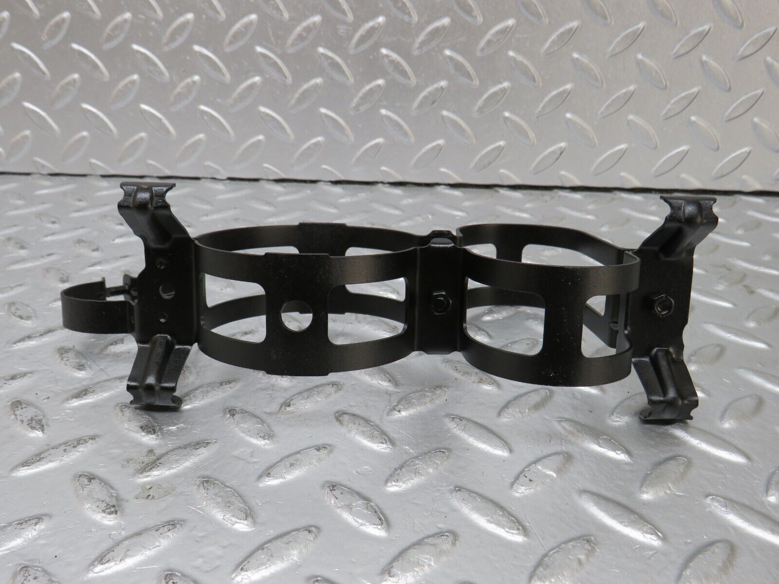 33915 Mercedes-Benz W124 260E Fuel Pump Fuel Filter Bracket Holder