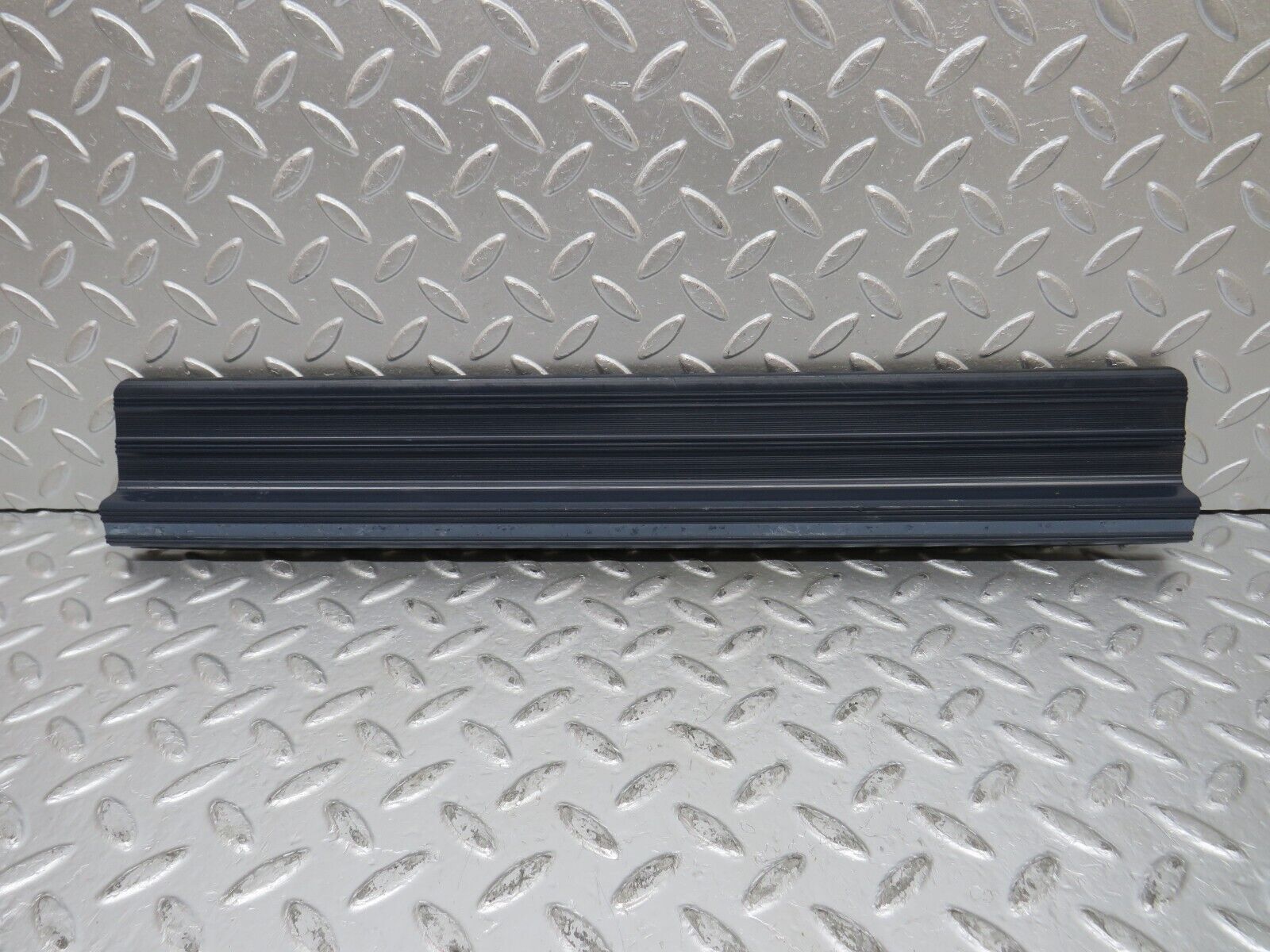 31961 Mercedes-Benz W123 230E Rear Left Door Sill Trim Blue