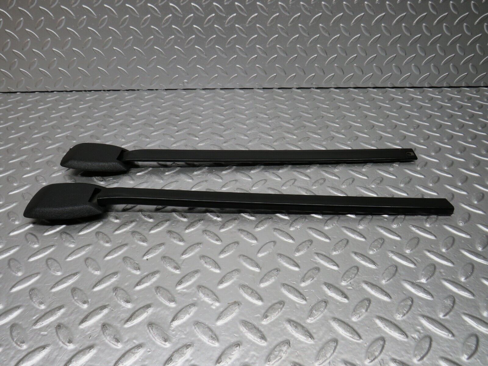 30366 Mercedes-Benz W124 230E Seat Belt Runner Pair 1249193520