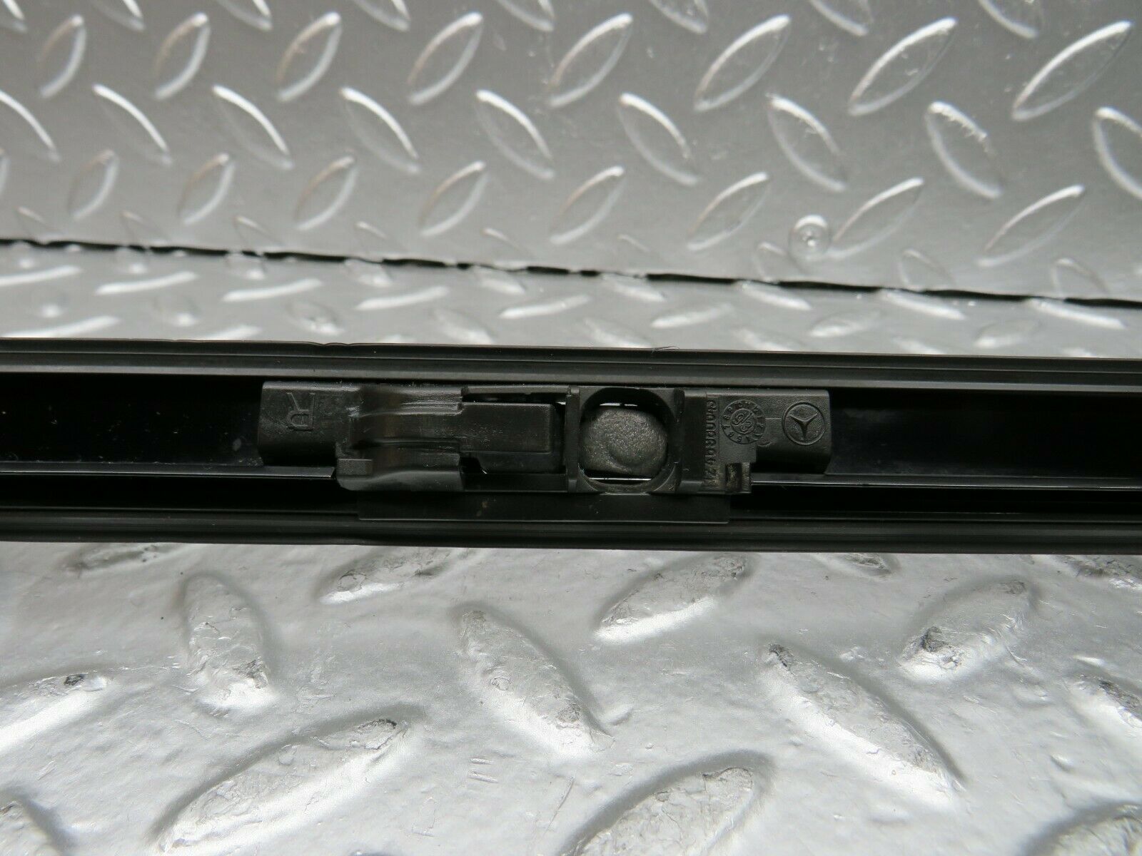 22632 Mercedes-Benz C124 E220 Coupe Roof Chrome Trim Right Side