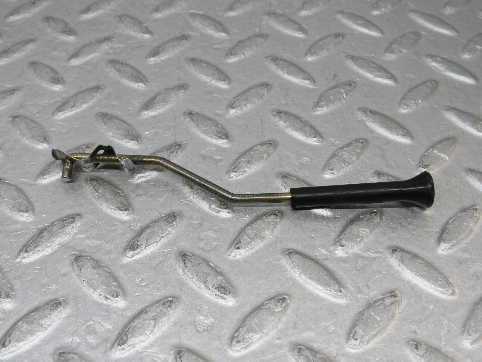 35873 Mercedes-Benz W108 Front Right Door Lock Knob