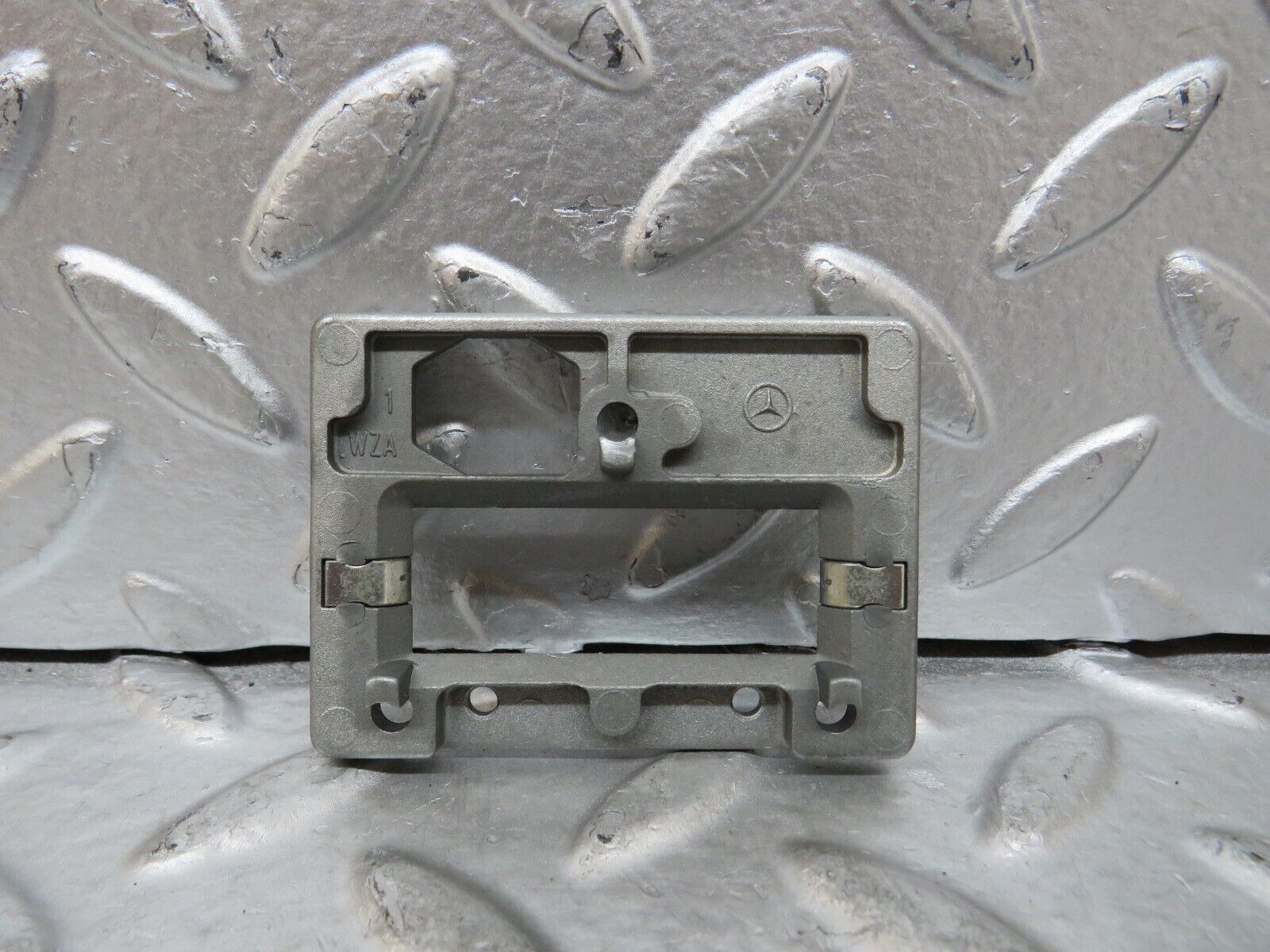 27775 Mercedes-Benz S124 300TE Wagon Rear View Mirror Bracket