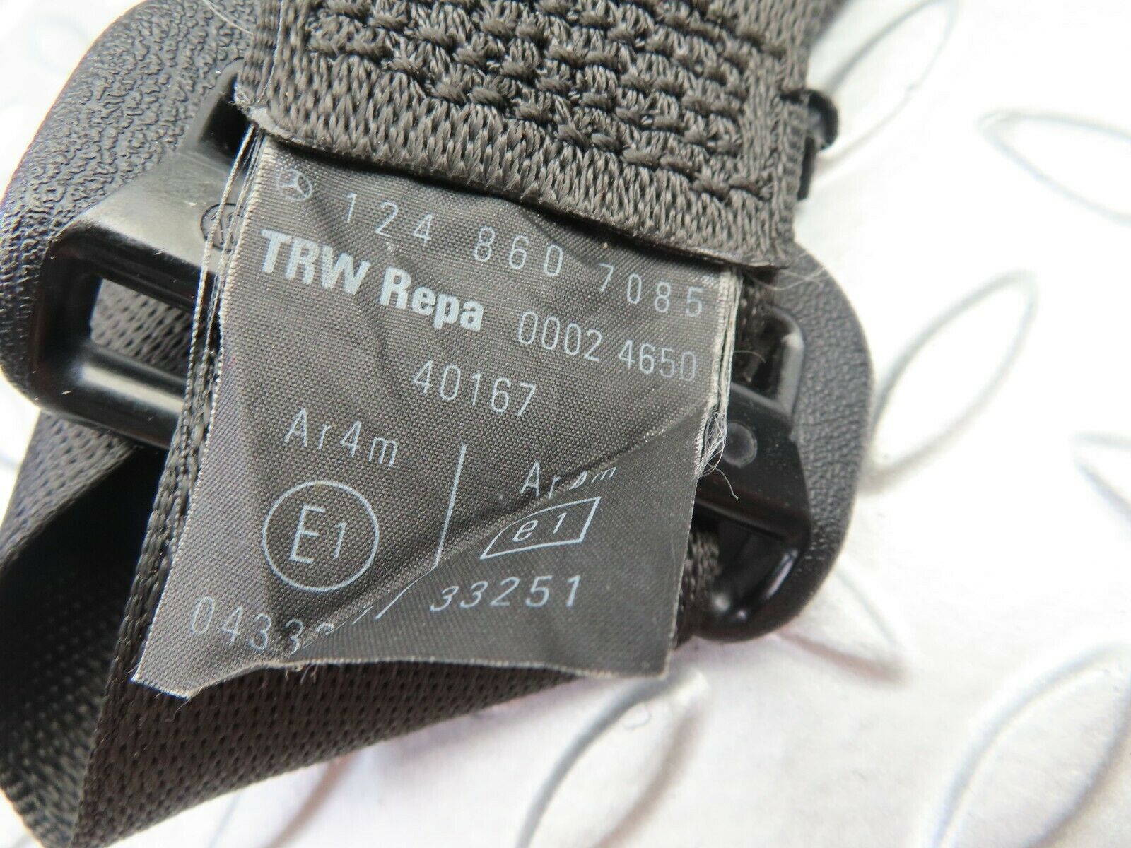 6560 Mercedes-Benz S124 E220 Wagon Rear Right Seat Belt 1248607085