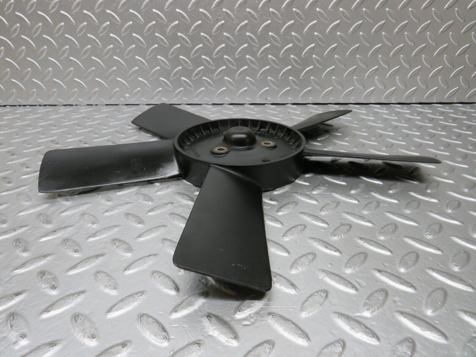 29858 Mercedes-Benz W123 230 Engine Cooling Fan 6162050506