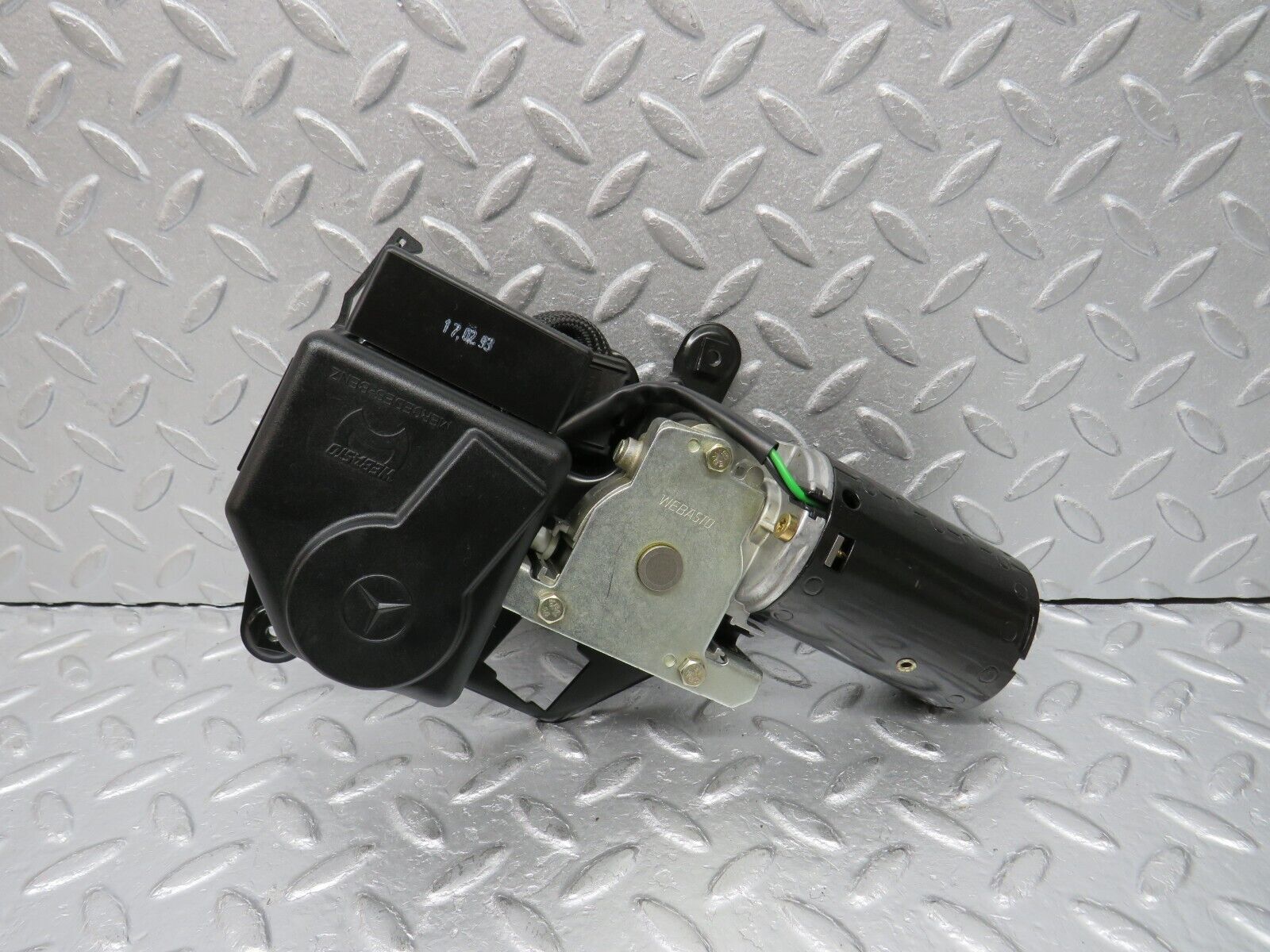 38763 Mercedes-Benz W201 190E 2.6L Sunroof Motor Webasto With Relay 2017800107 1248210047