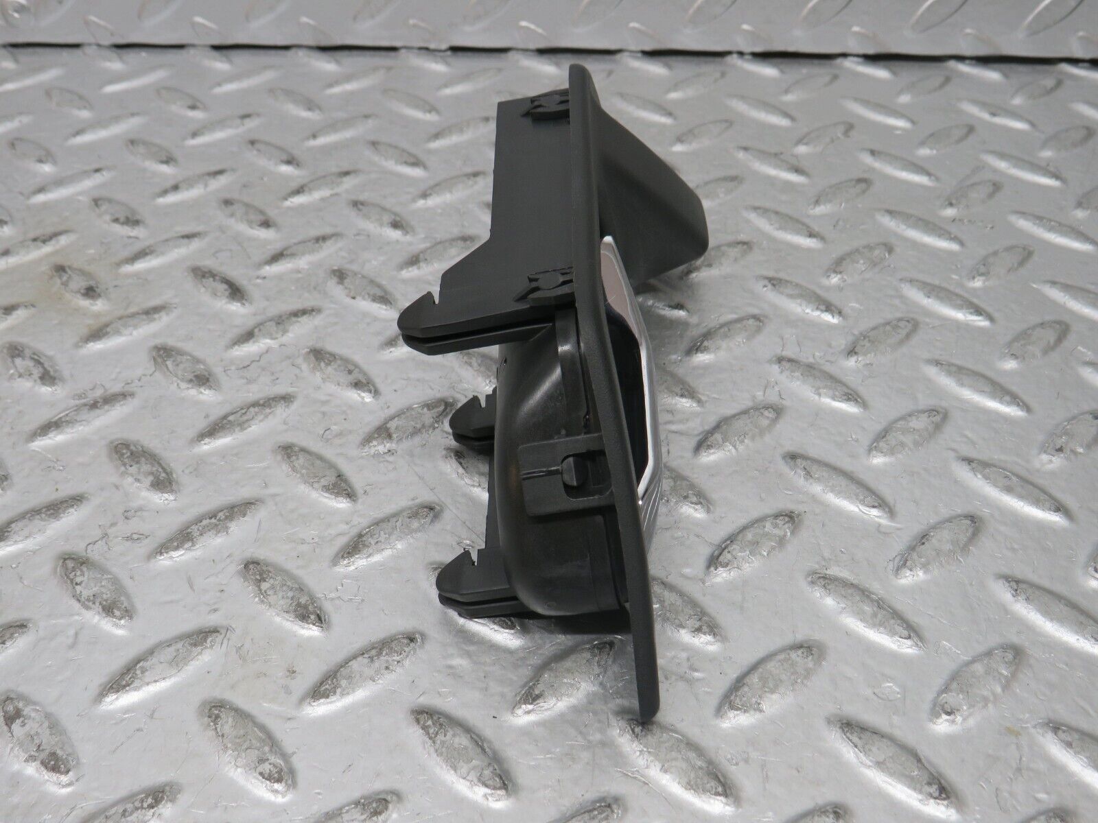 27514 Mercedes-Benz S124 300TE Front Right Interior Door Handle 1247600261