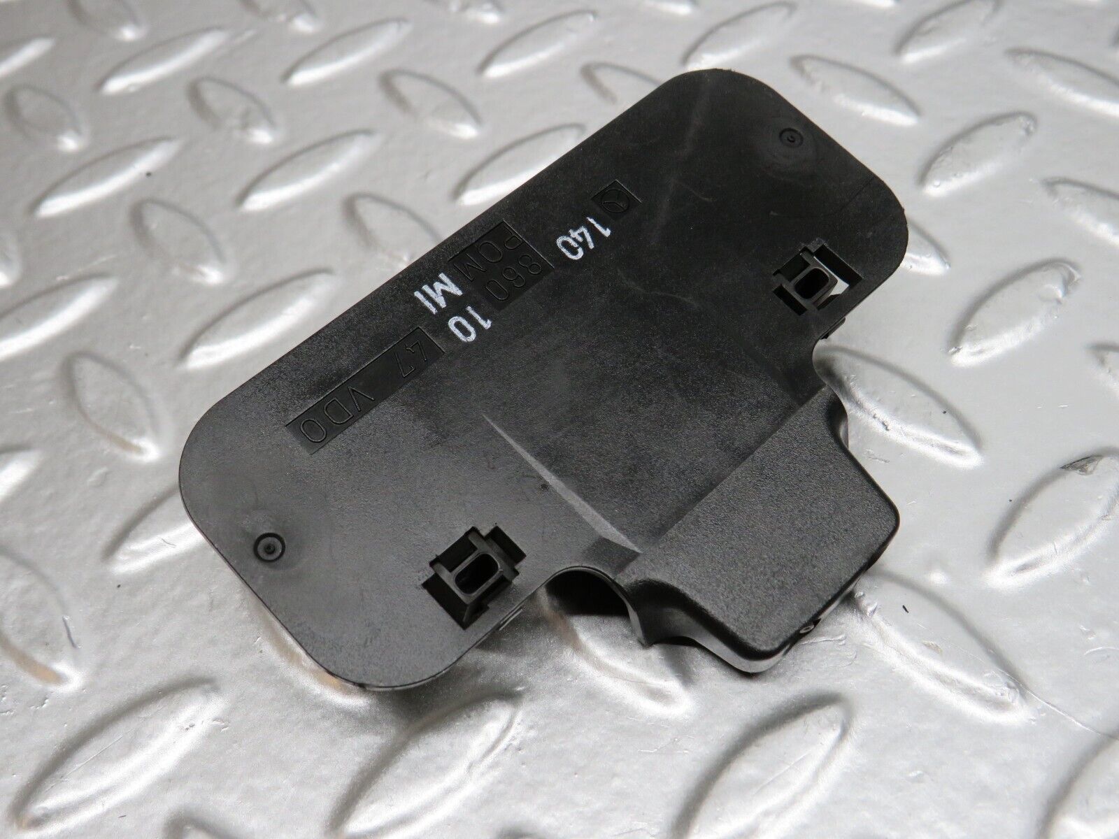 24633 Mercedes-Benz W140 S320 Front Heated Windscreen Washer Nozzle 1408601047