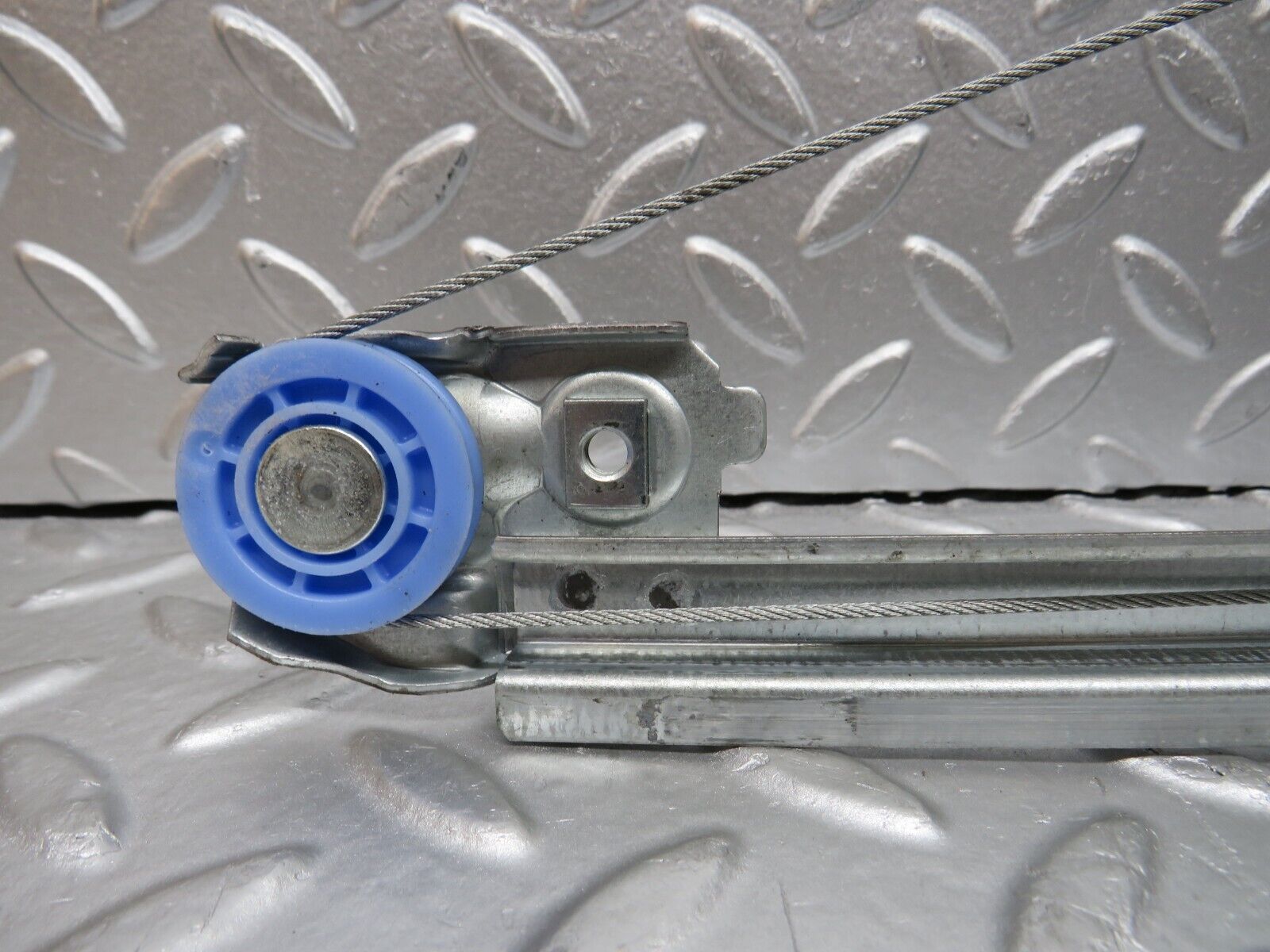 32309 Mercedes-Benz S124 300TE Wagon Rear Right Power Window Regulator With Motor