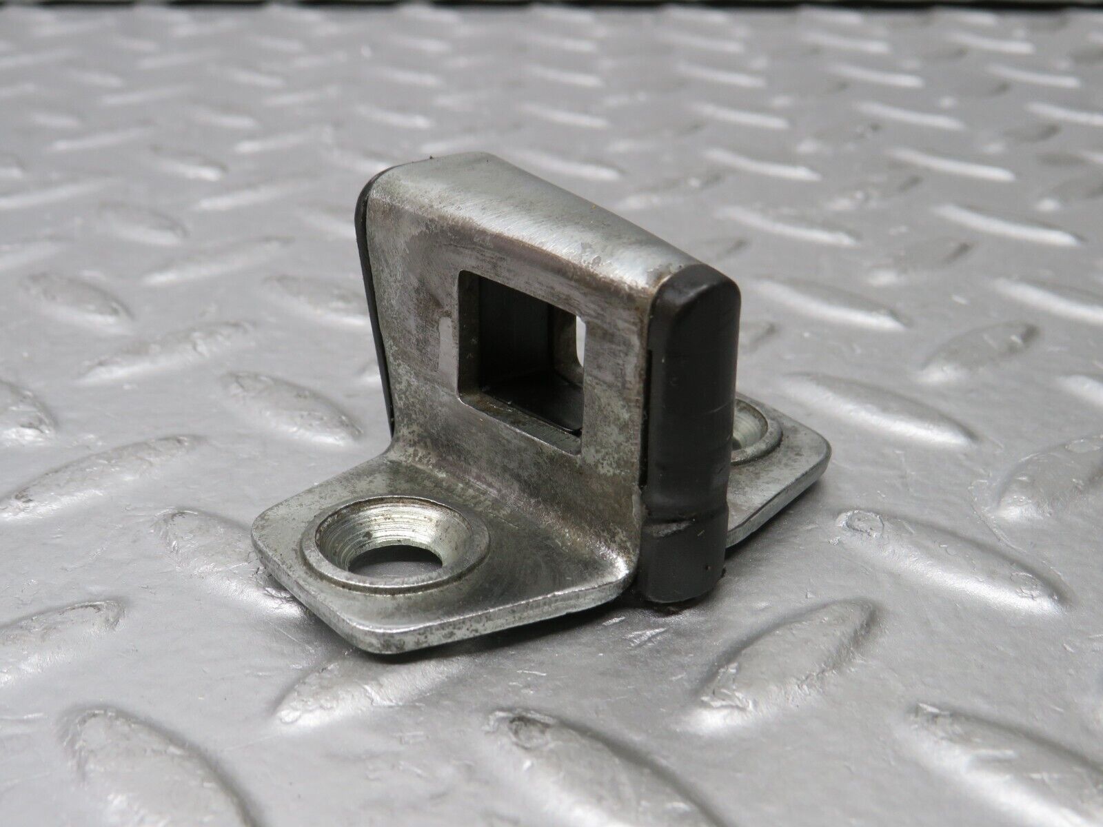 38422 Mercedes-Benz R129 280SL Coupe Door Lock Latch