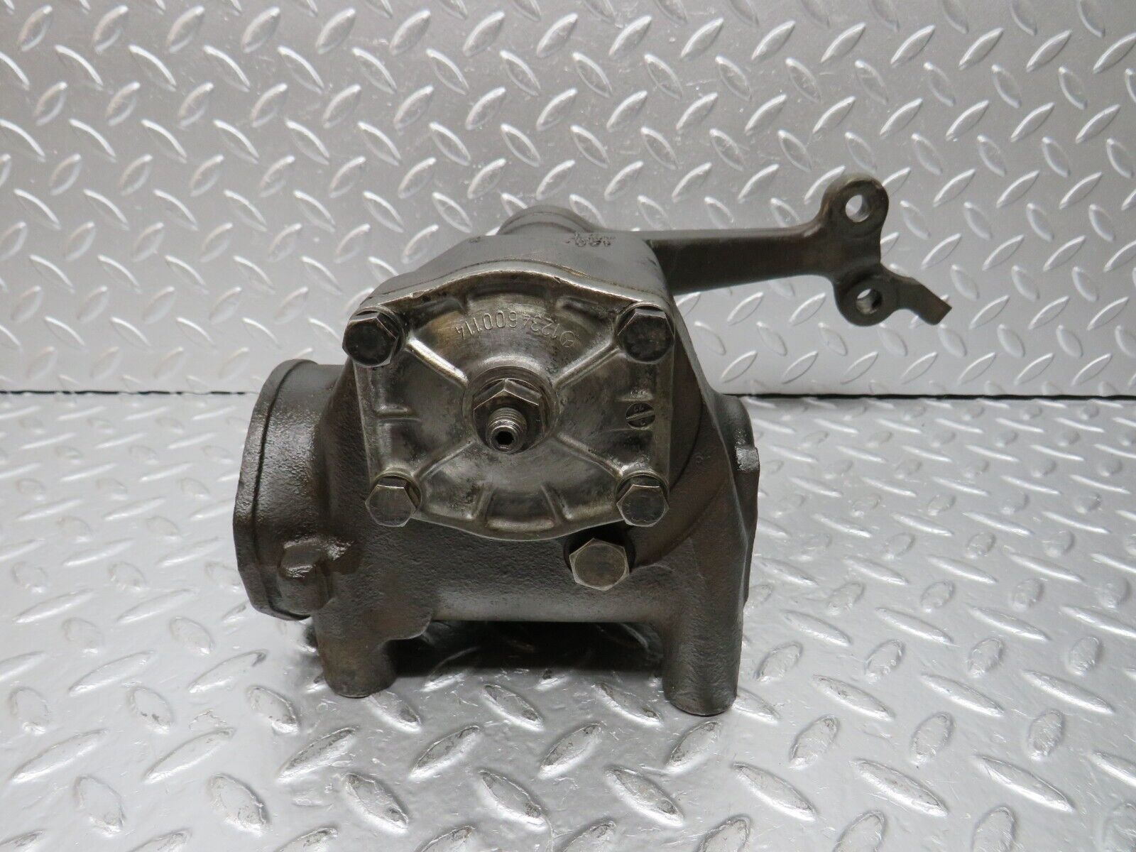 31062 Mercedes-Benz W123 200D Steering Box Steering Rack 1234610401