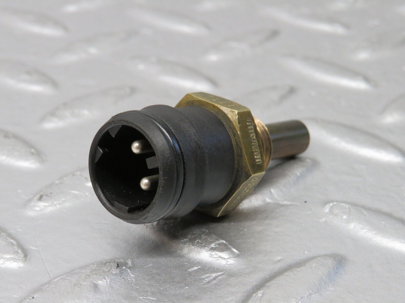 38127 Mercedes-Benz A124 320E Cabriolet Coolant Temperature Sensor Beru 0095423517 0824121040