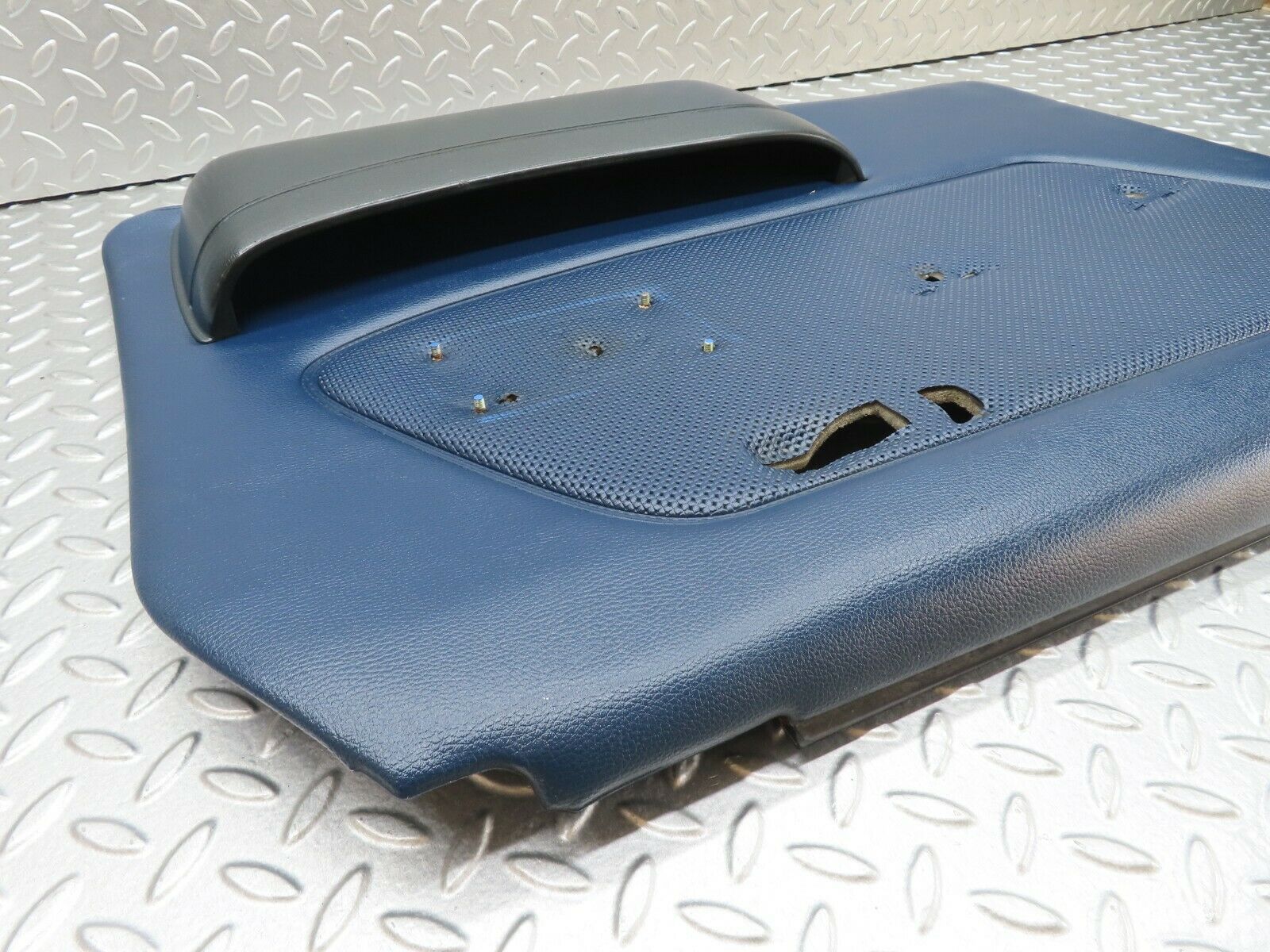 18022 Mercedes-Benz W123 200 Front Left Door Card Blue
