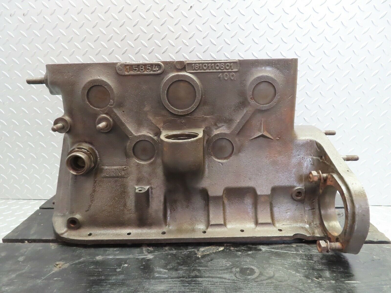 18557 Mercedes-Benz W136 170V Engine Block 1810110601 M136.925