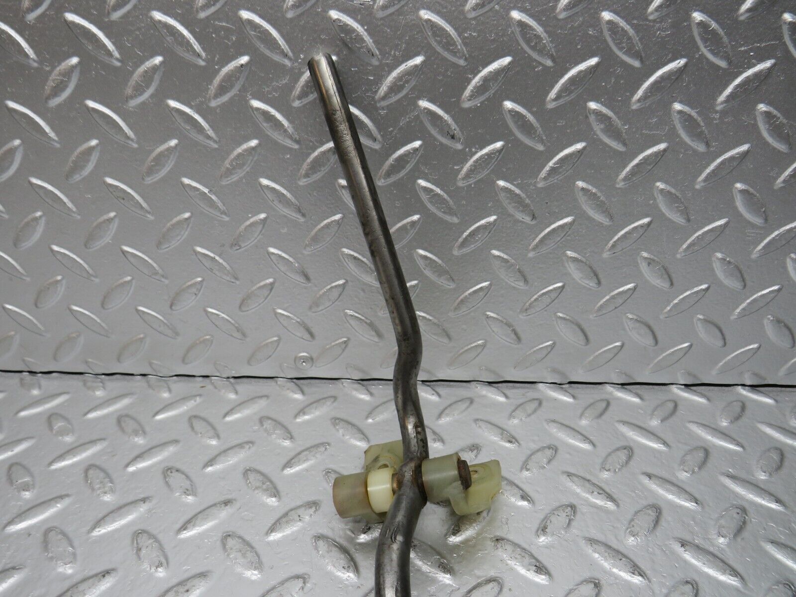 31128 Mercedes-Benz W123 200D Accelerator Pedal Linkage