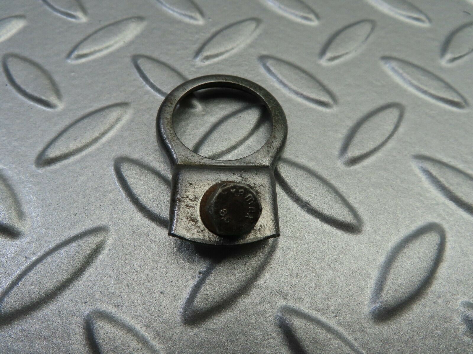 7099 Mercedes-Benz C107 350SLC Coupe Fuel Injector Bracket