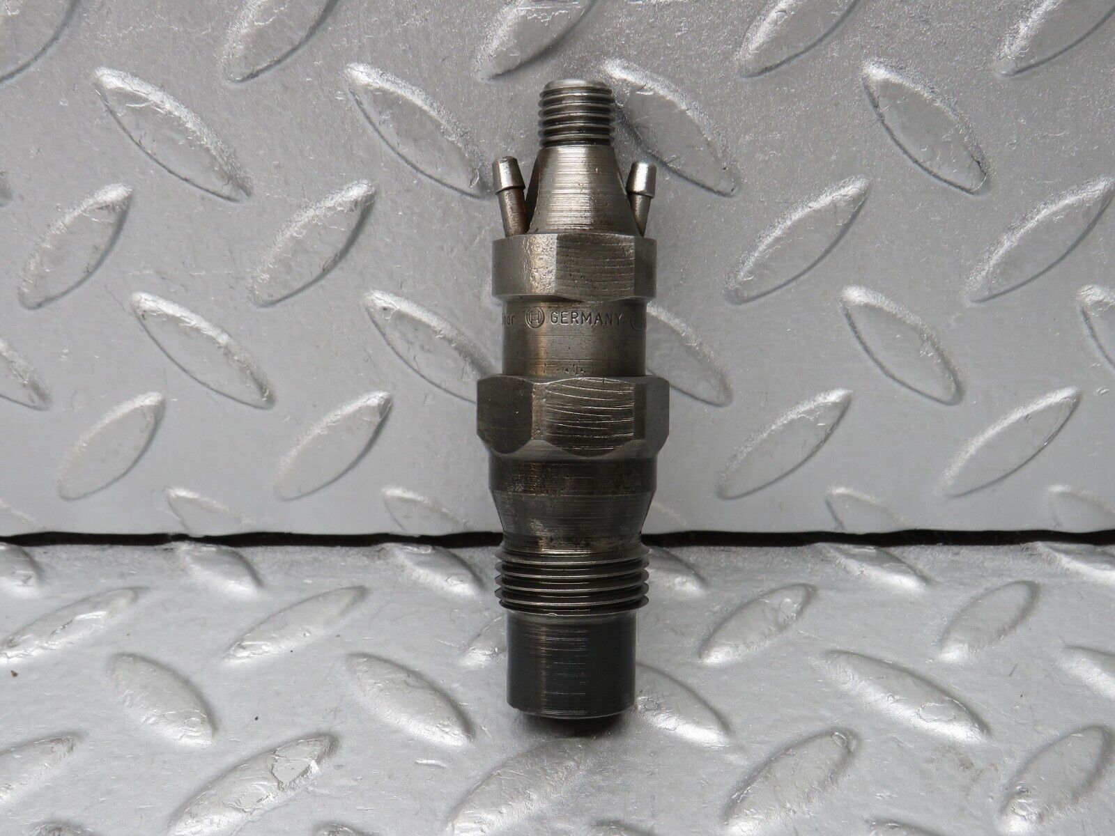 35893 Mercedes-Benz 240D OM616.912 Diesel Fuel Injector Bosch KCA30S35/4