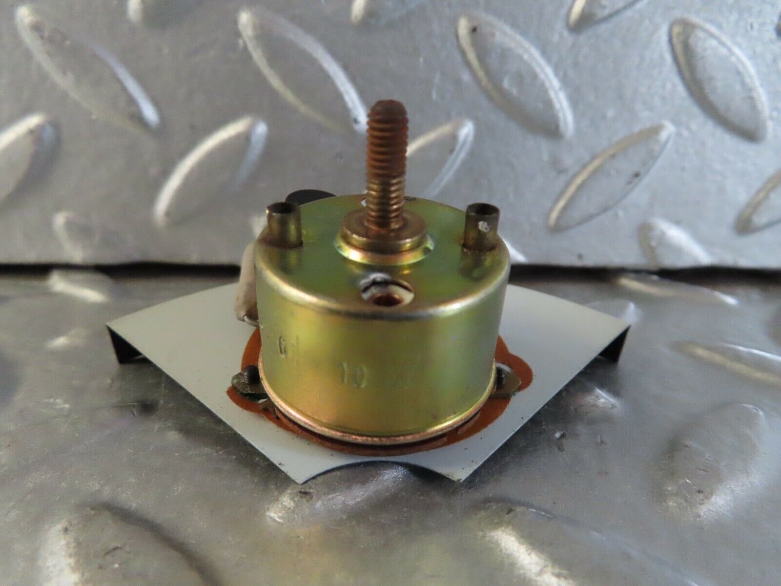 10642 Mercedes-Benz W115 Fuel Gauge