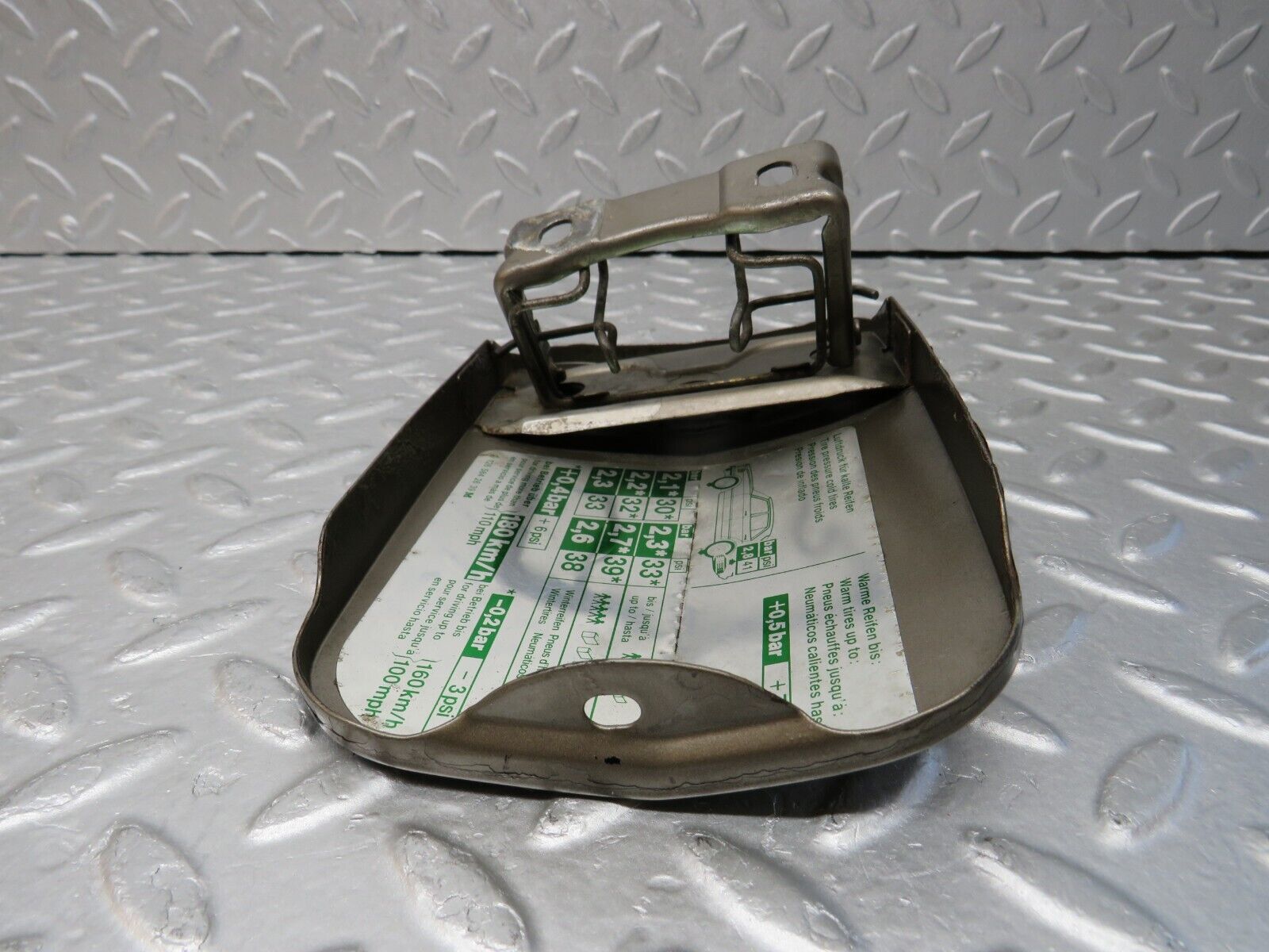 36989 Mercedes-Benz C126 420SEC Coupe Fuel Tank Flap Cap 1265842639