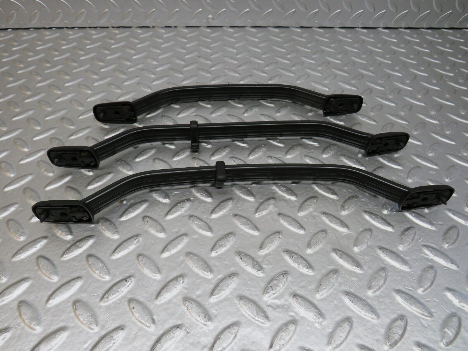 25475 Mercedes-Benz W123 200 Roof Grab Handle Set Palomino